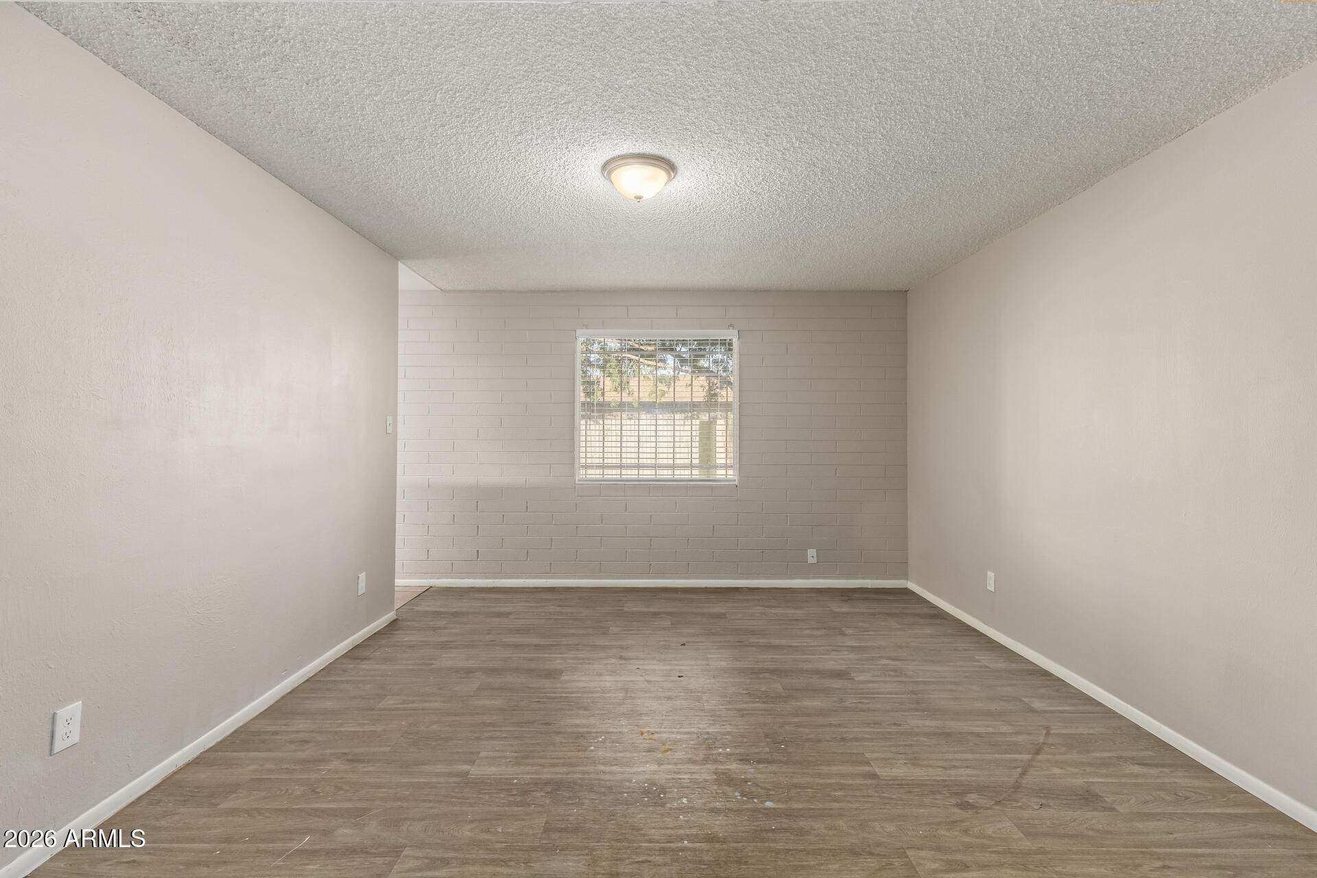 6124 W OREGON Avenue