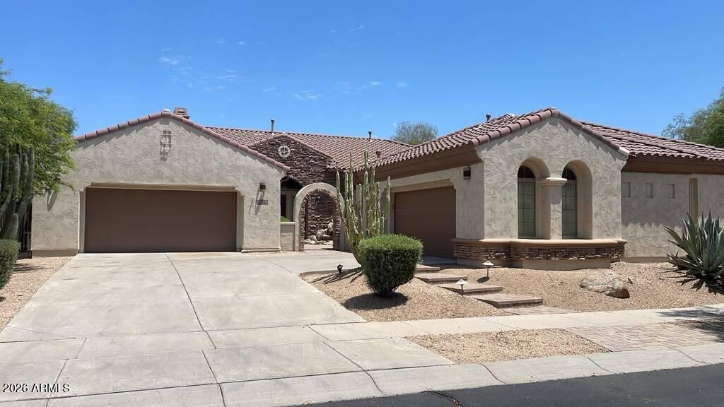 1814 W CALLE ESCUDA --
