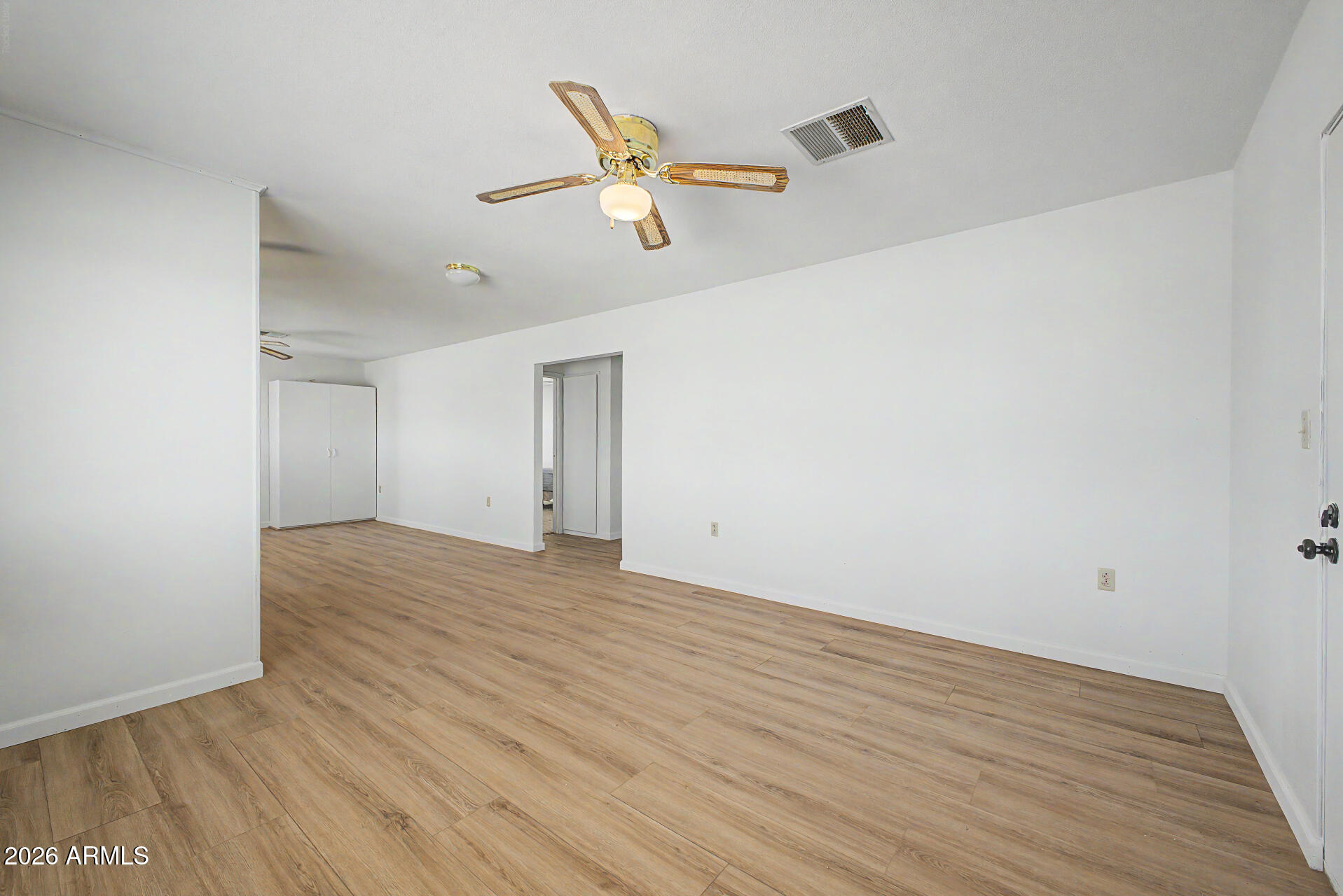 20221 E MAYFIELD Road