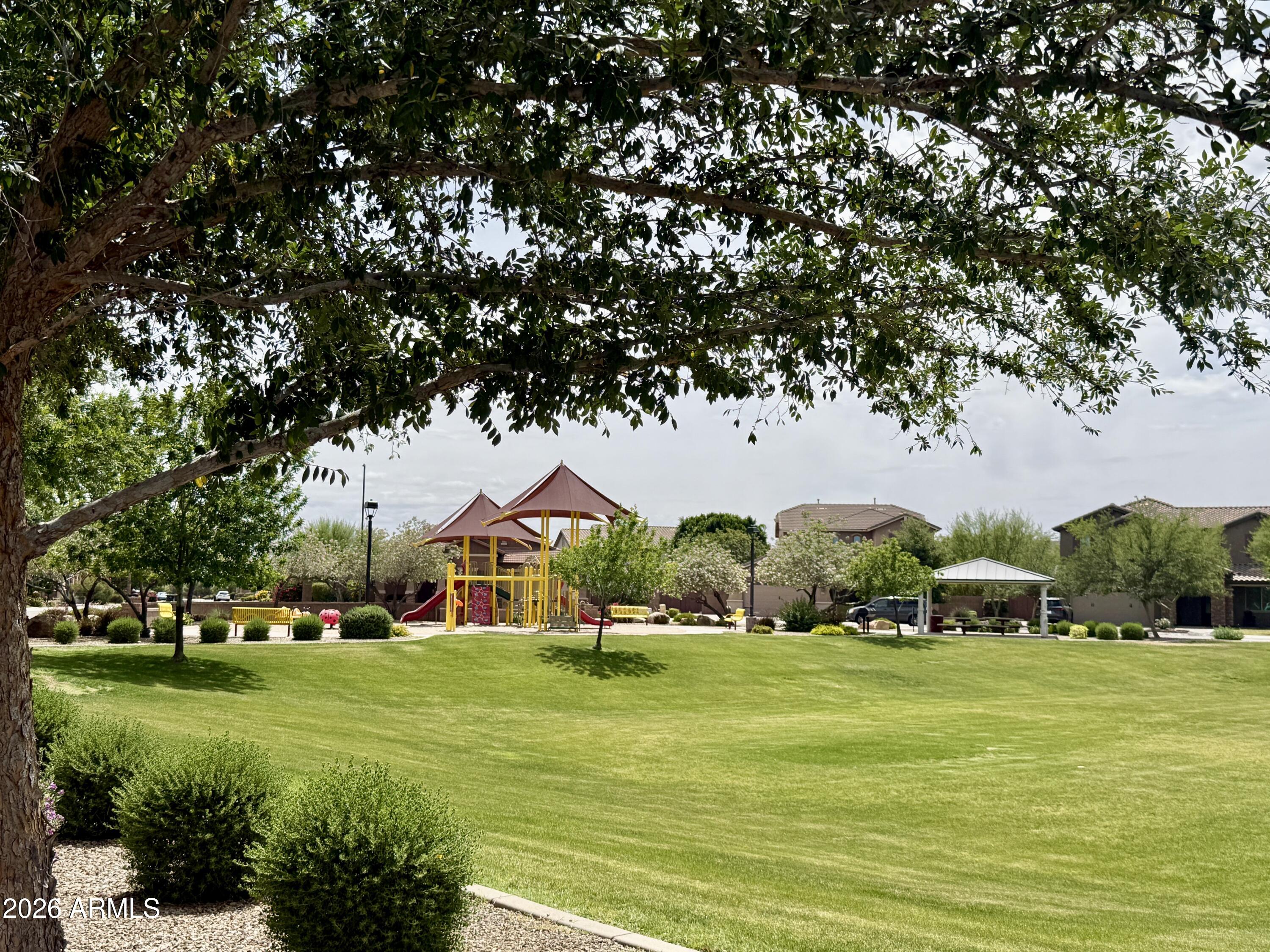 AUTUMN PARK - Residential