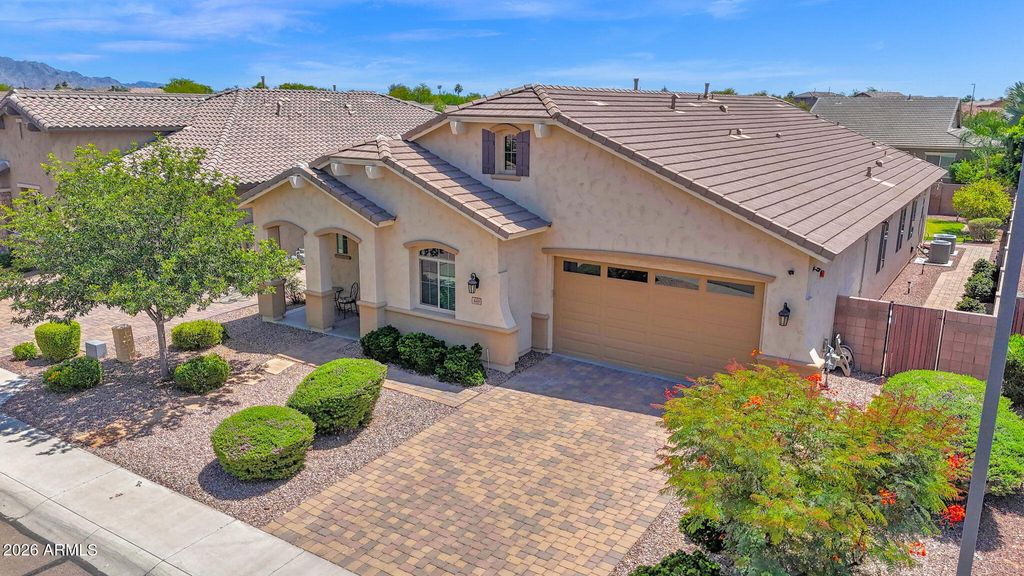 Photo of 449 E Las Colinas Place, Chandler, AZ 85249 (MLS # 7018218)
