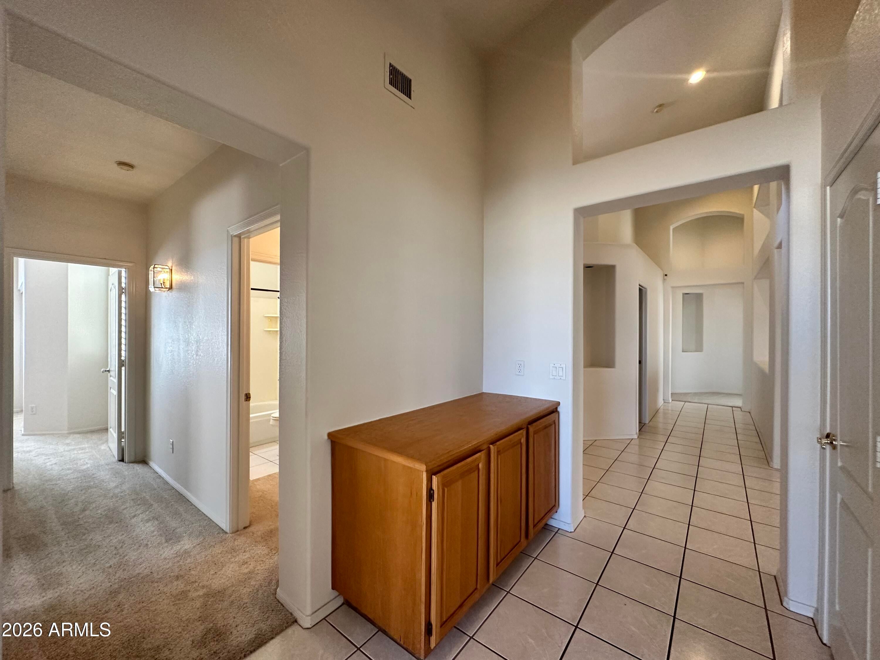 2744 E AMBERWOOD Drive