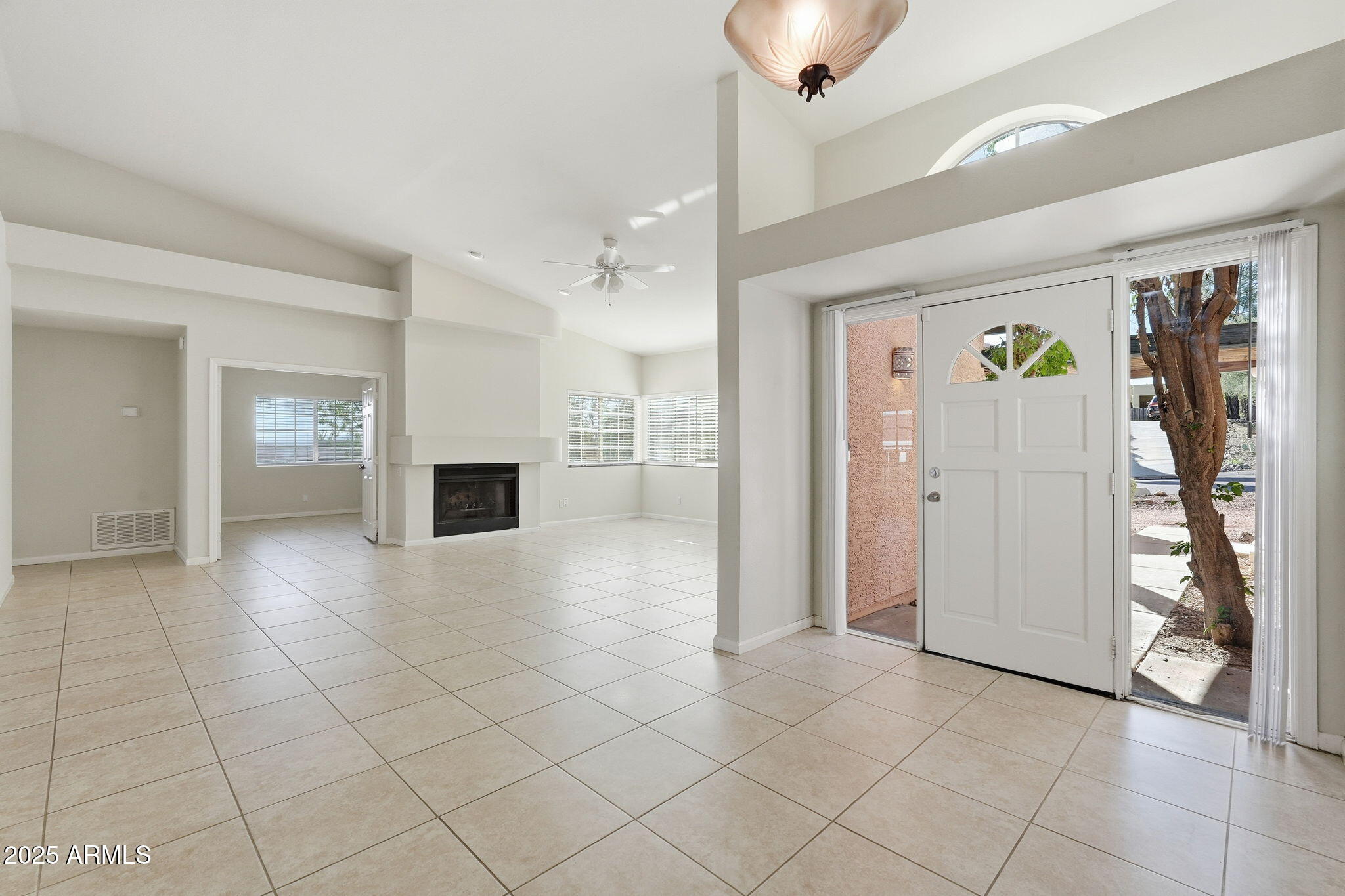 15808 E JERICHO Drive