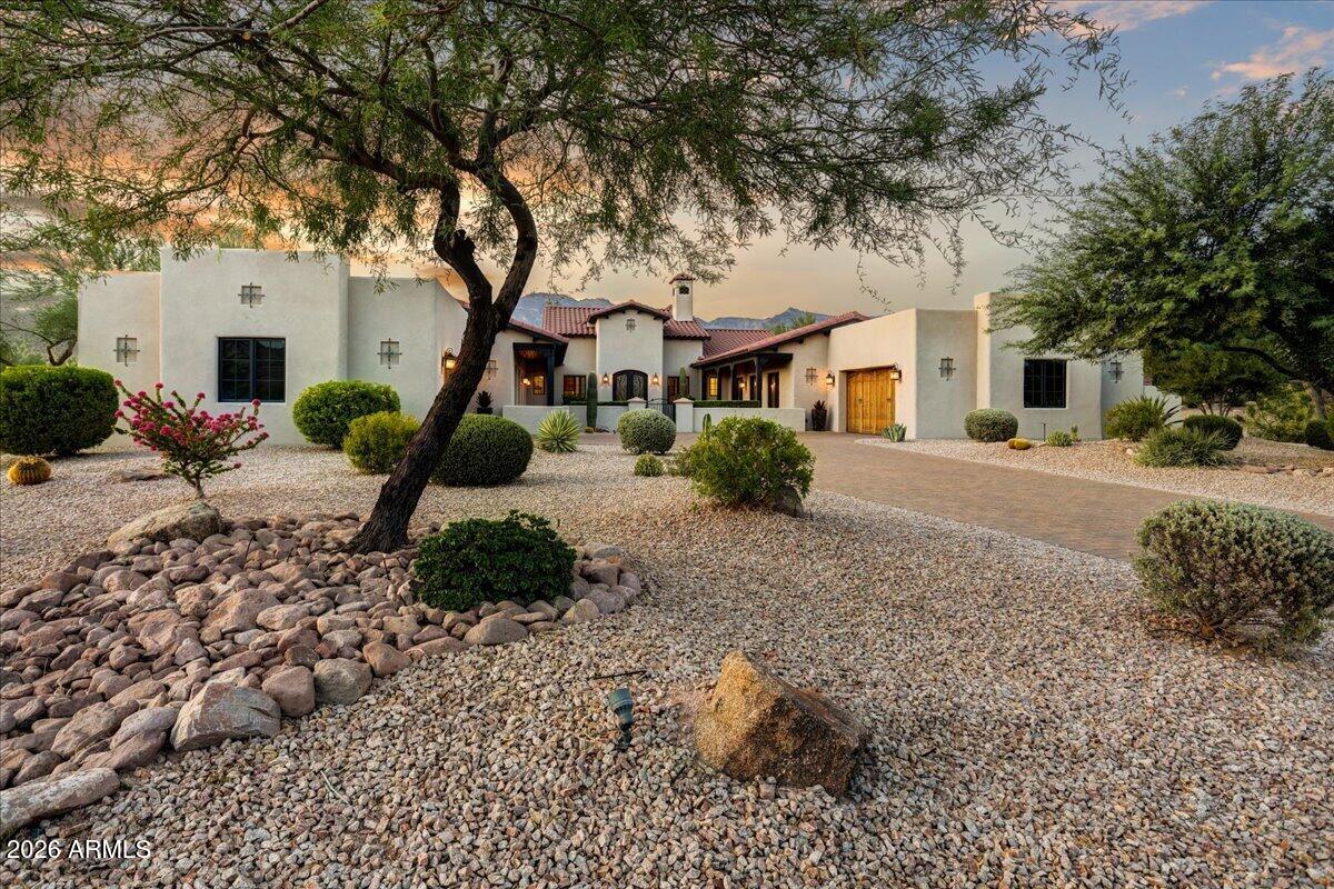 6860 E GRAY FOX Court