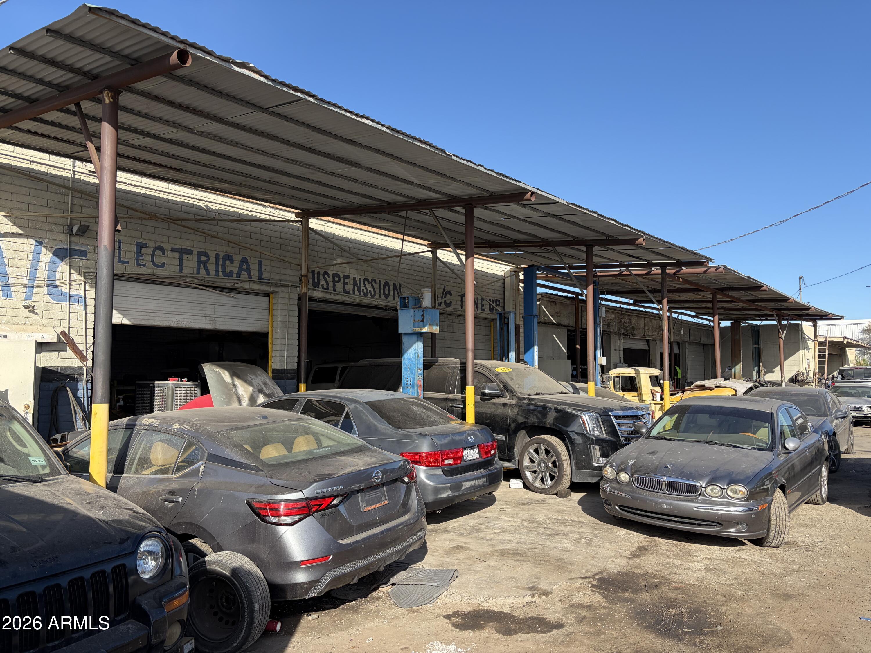 4124 W INDIAN SCHOOL Road