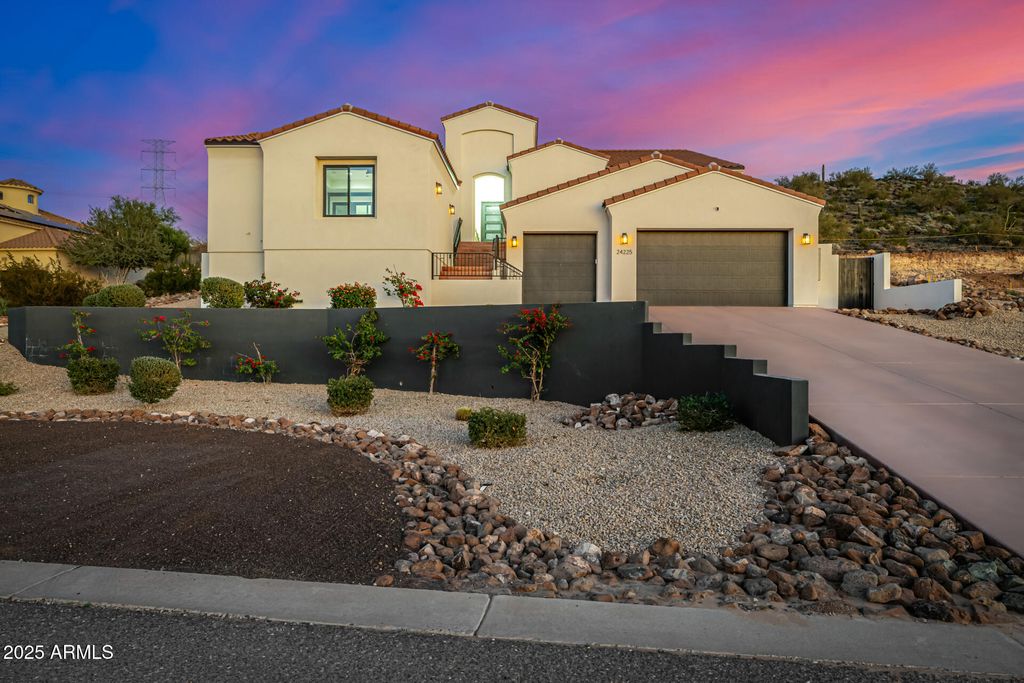 Photo of 24225 N 65th Avenue, Glendale, AZ 85310 (MLS # 6959211)