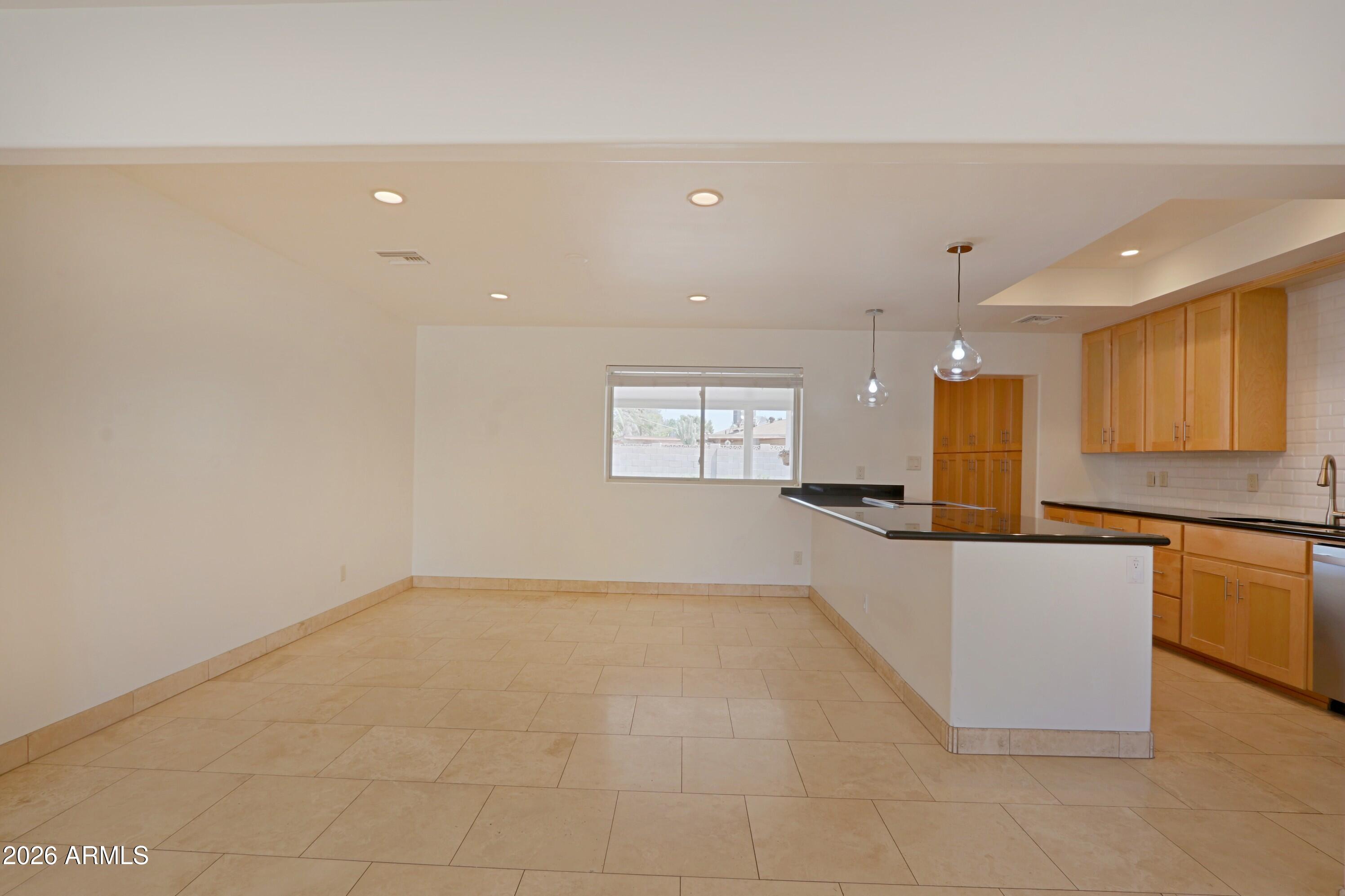 8632 E PALM Lane