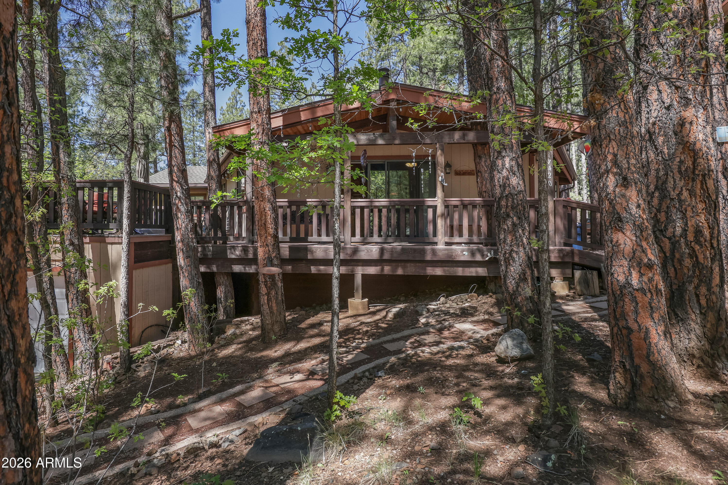 17420 S SHADOW ROCK Place