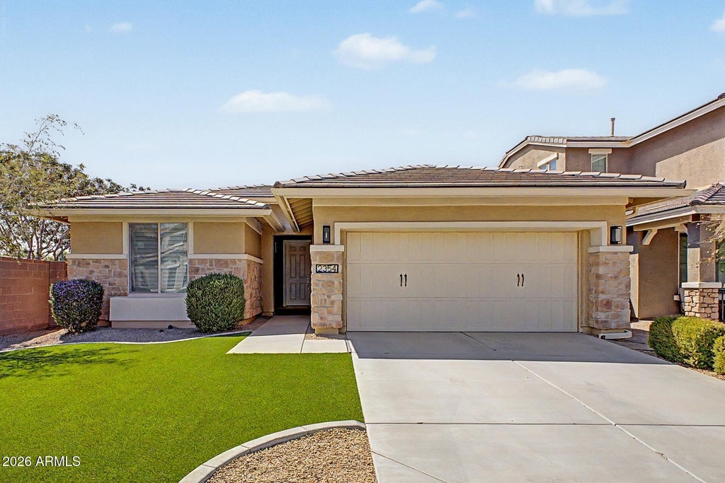 Photo of 2354 S Banning Street, Gilbert, AZ 85295 (MLS # 7078511)