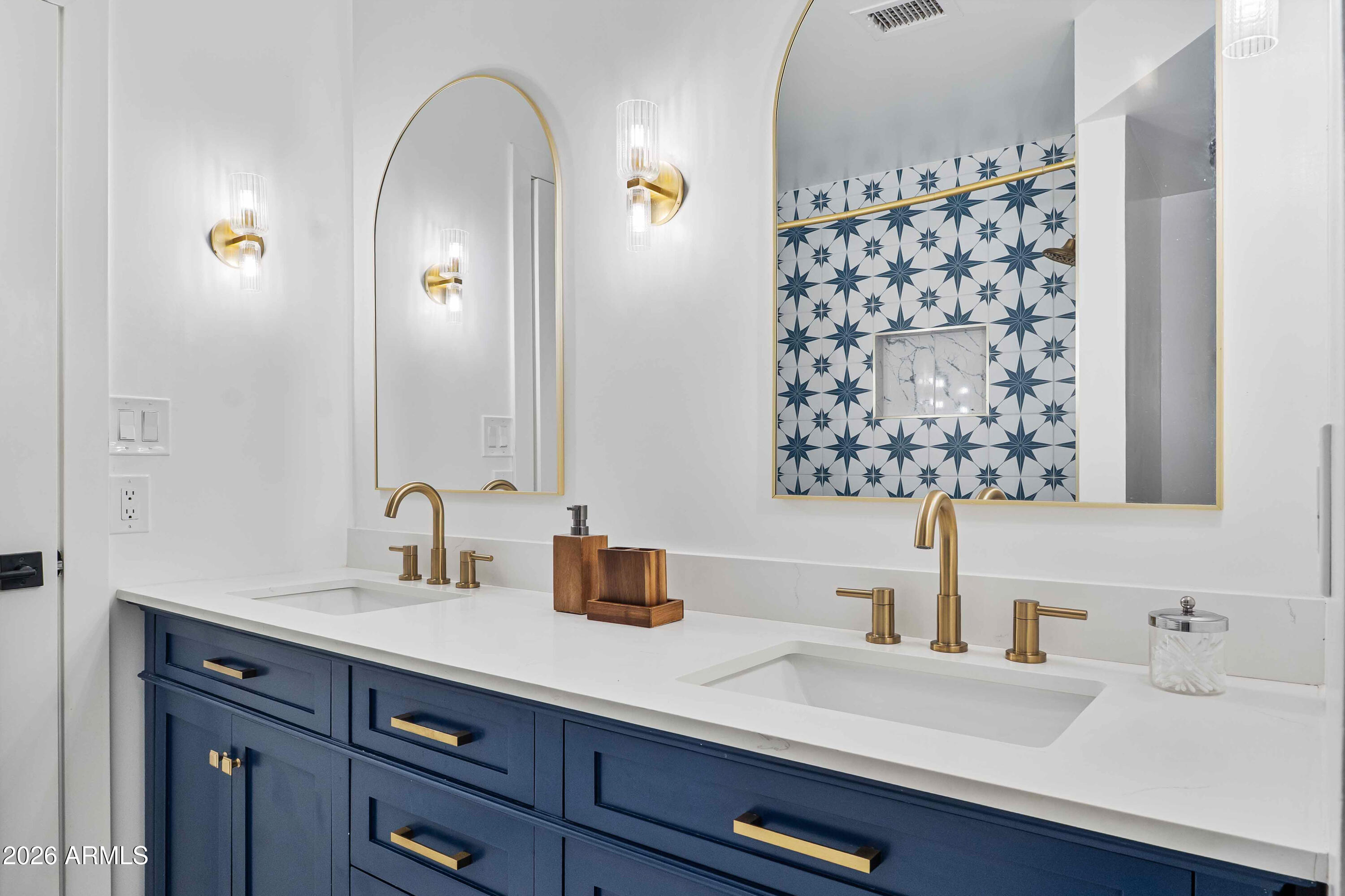 4019 E MONTGOMERY Road