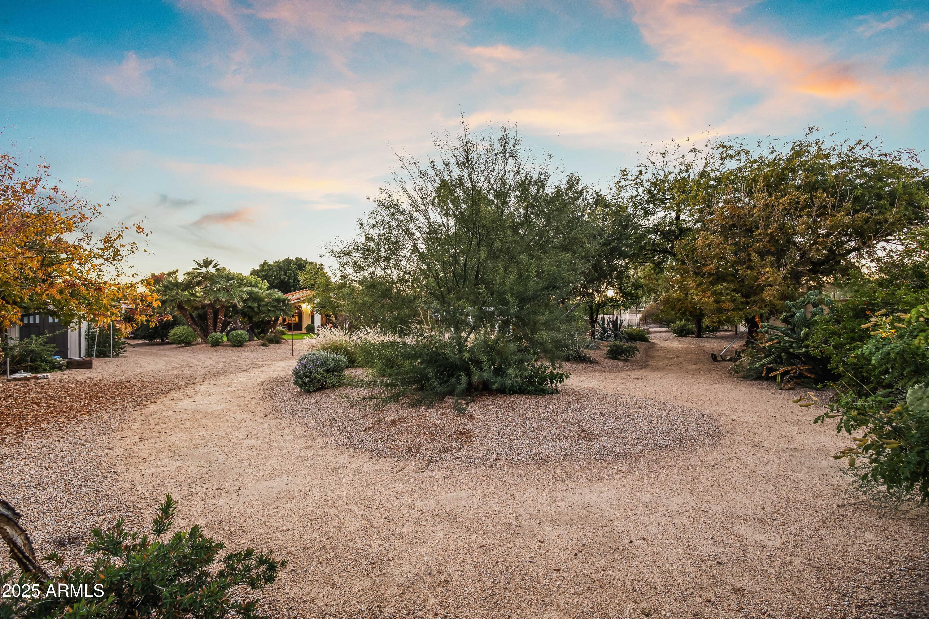 8150 E APPALOOSA Trail