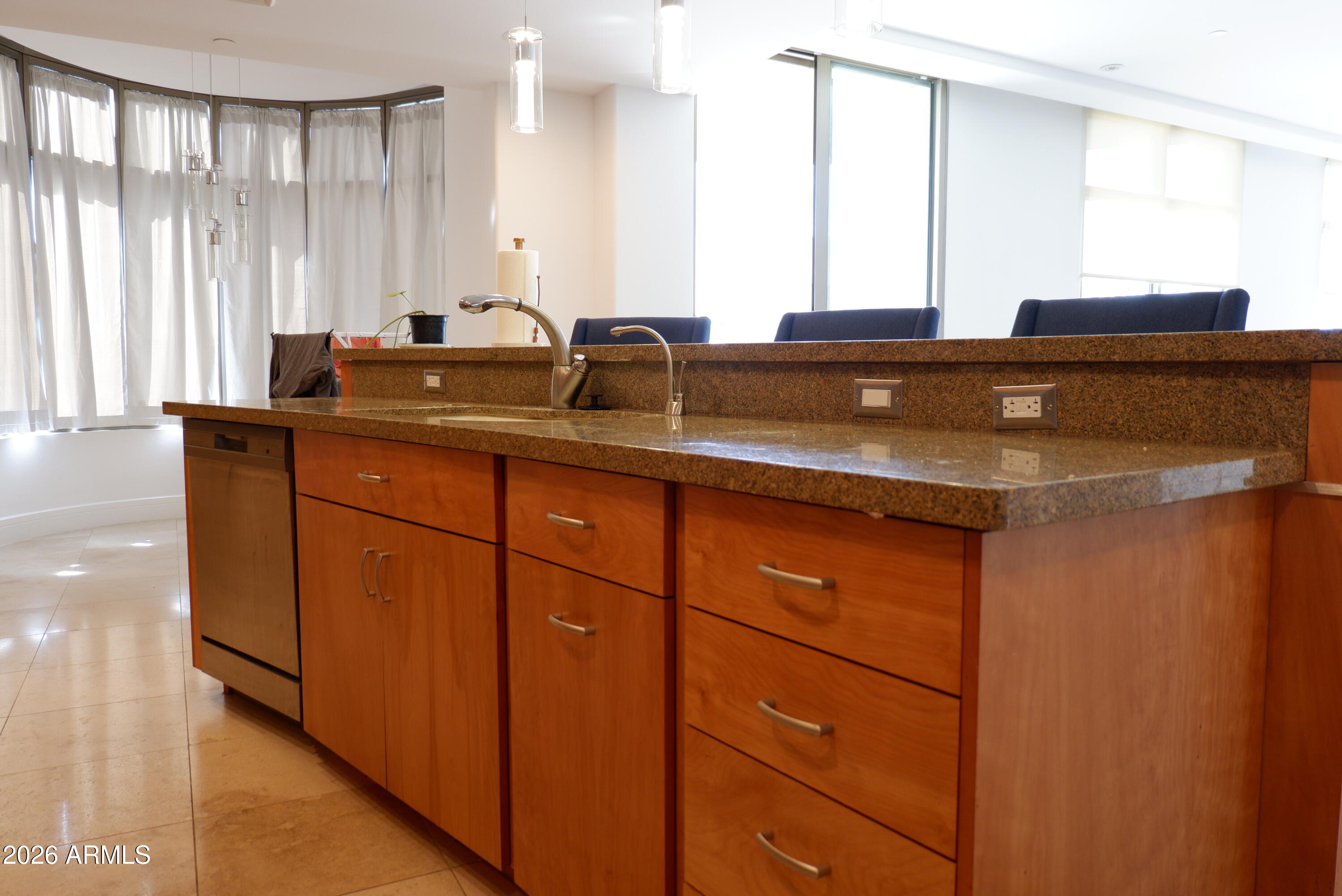 2402 E ESPLANADE Lane 901