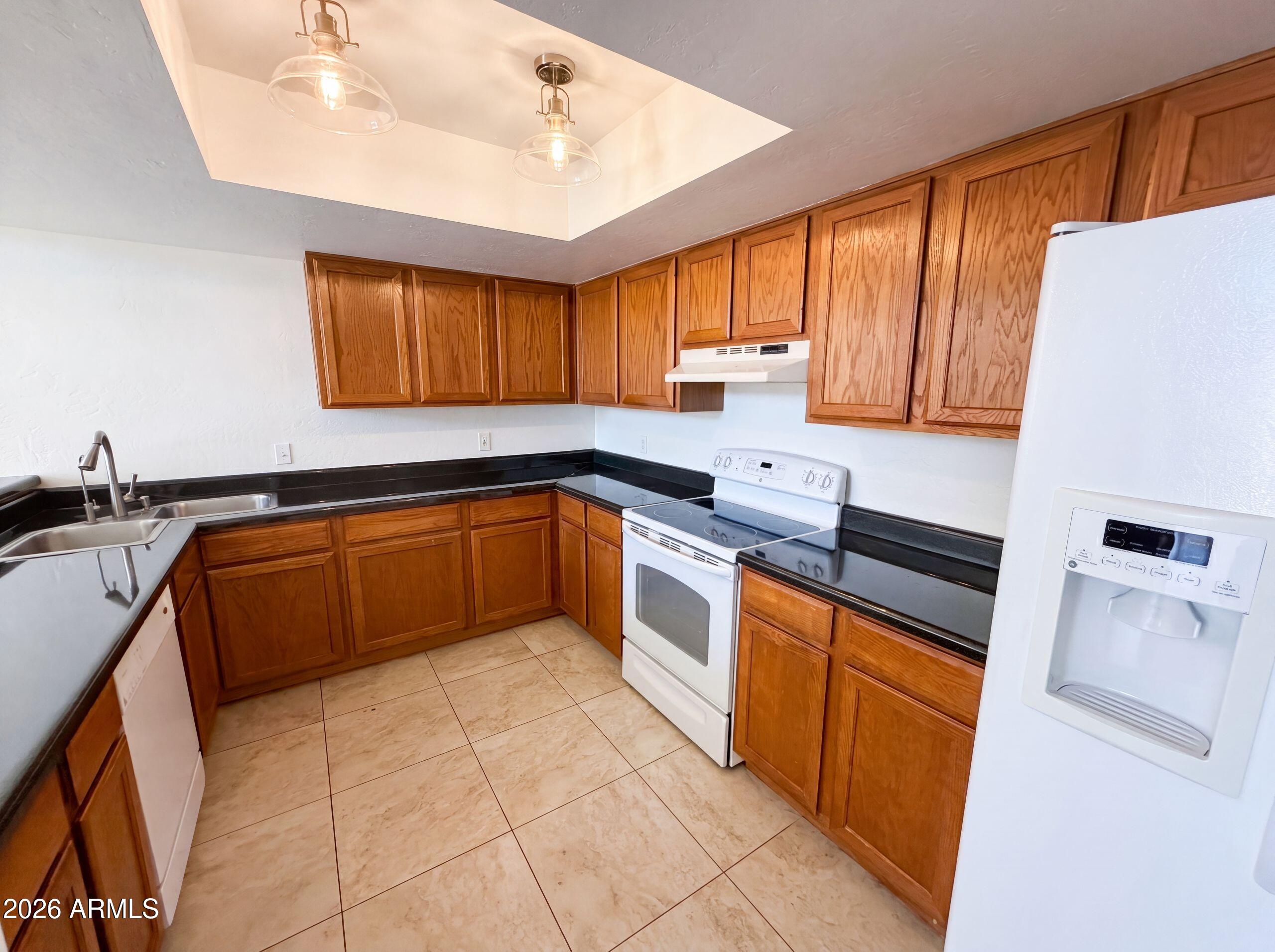 1111 W SUMMIT Place 28