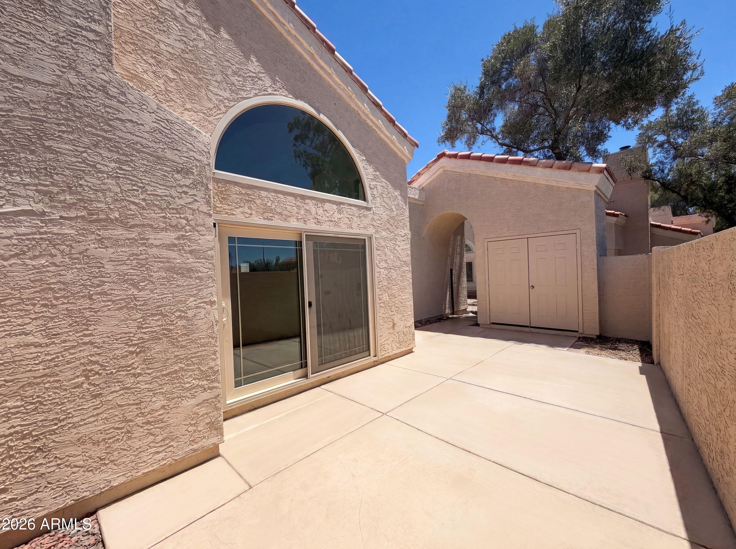 1111 W SUMMIT Place 28