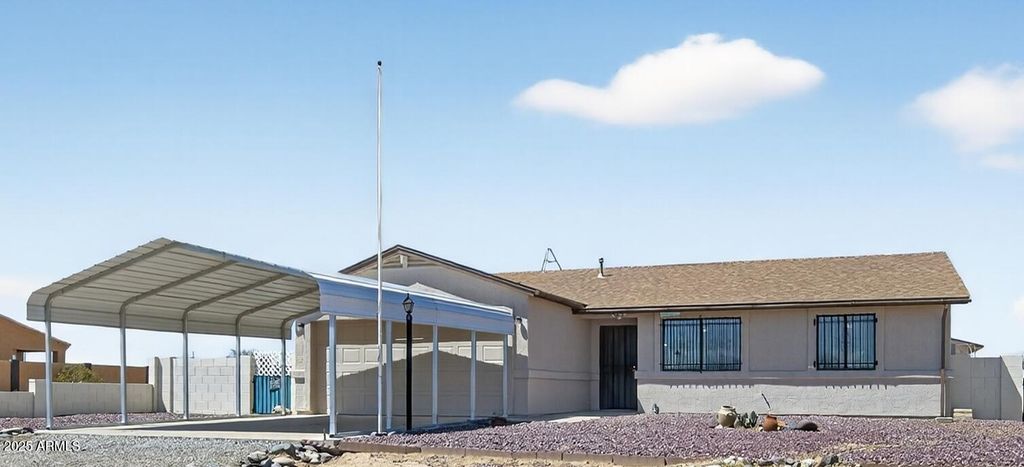 Photo of 15762 S Overfield Road, Arizona City, AZ 85123 (MLS # 6918012)