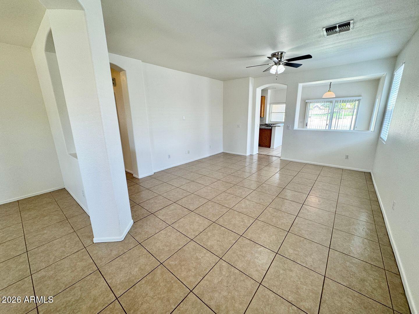 19 S 119TH Avenue