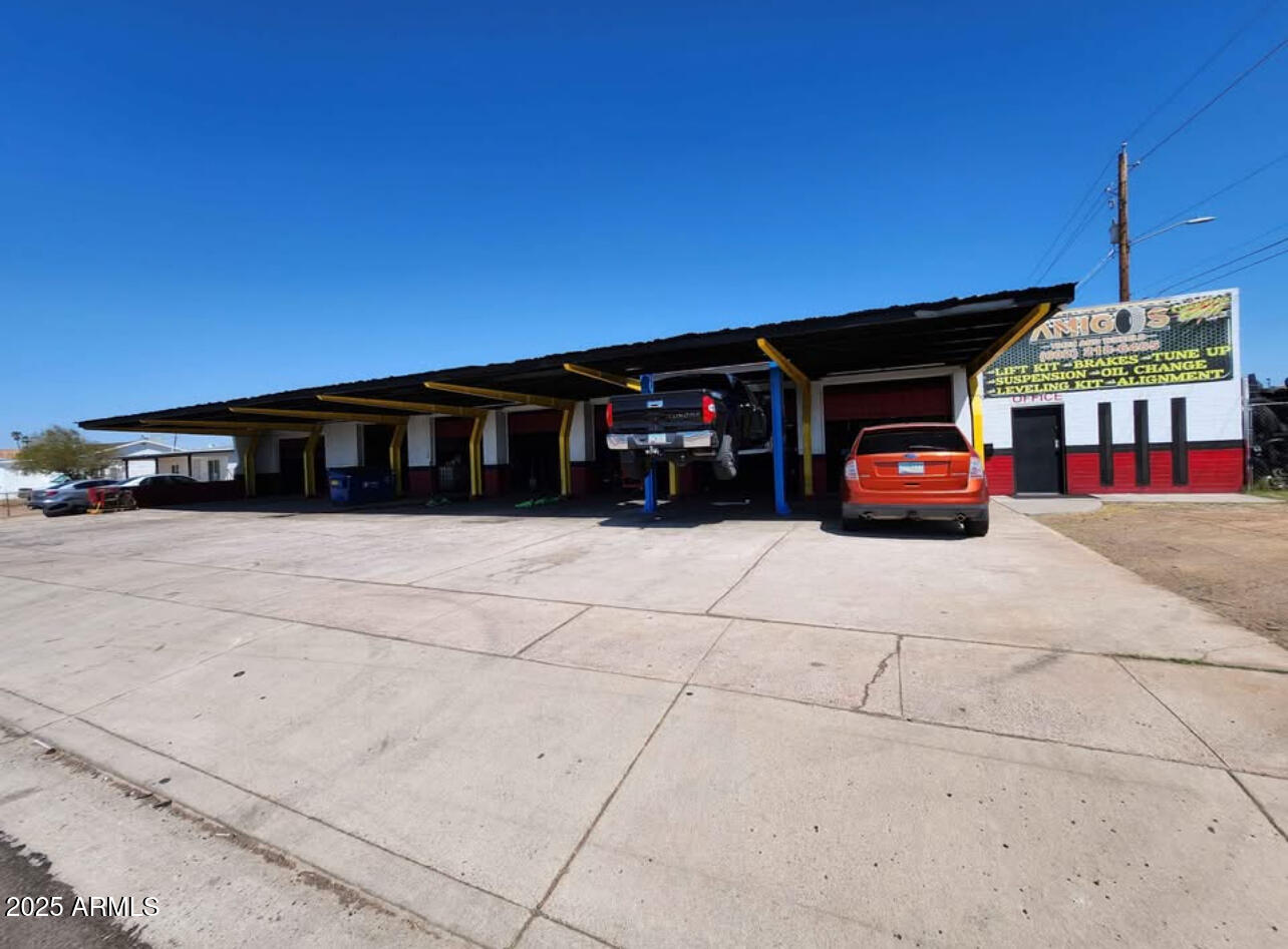 3506 W CORONADO Road