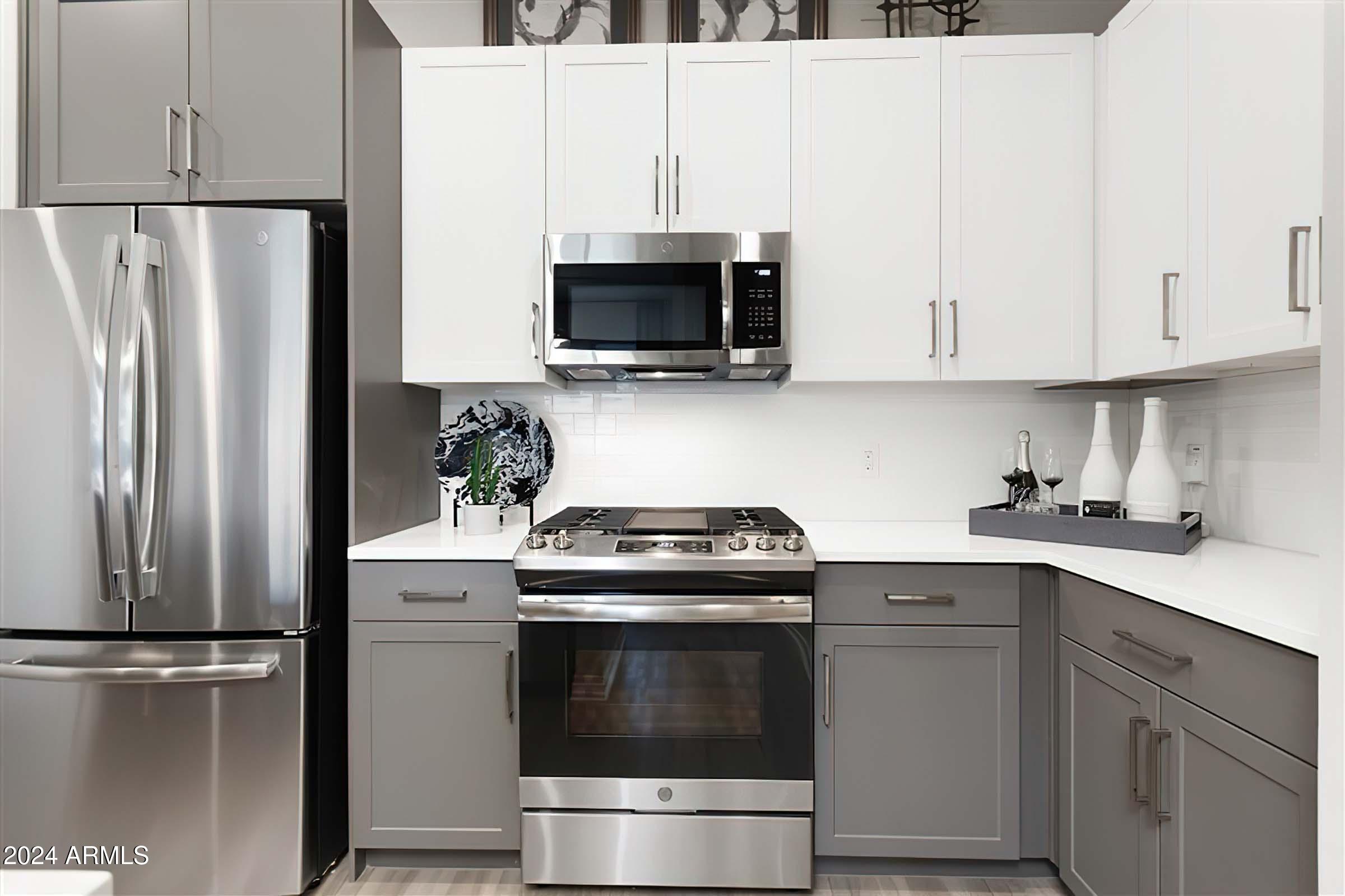 777 E STELLA Lane B1