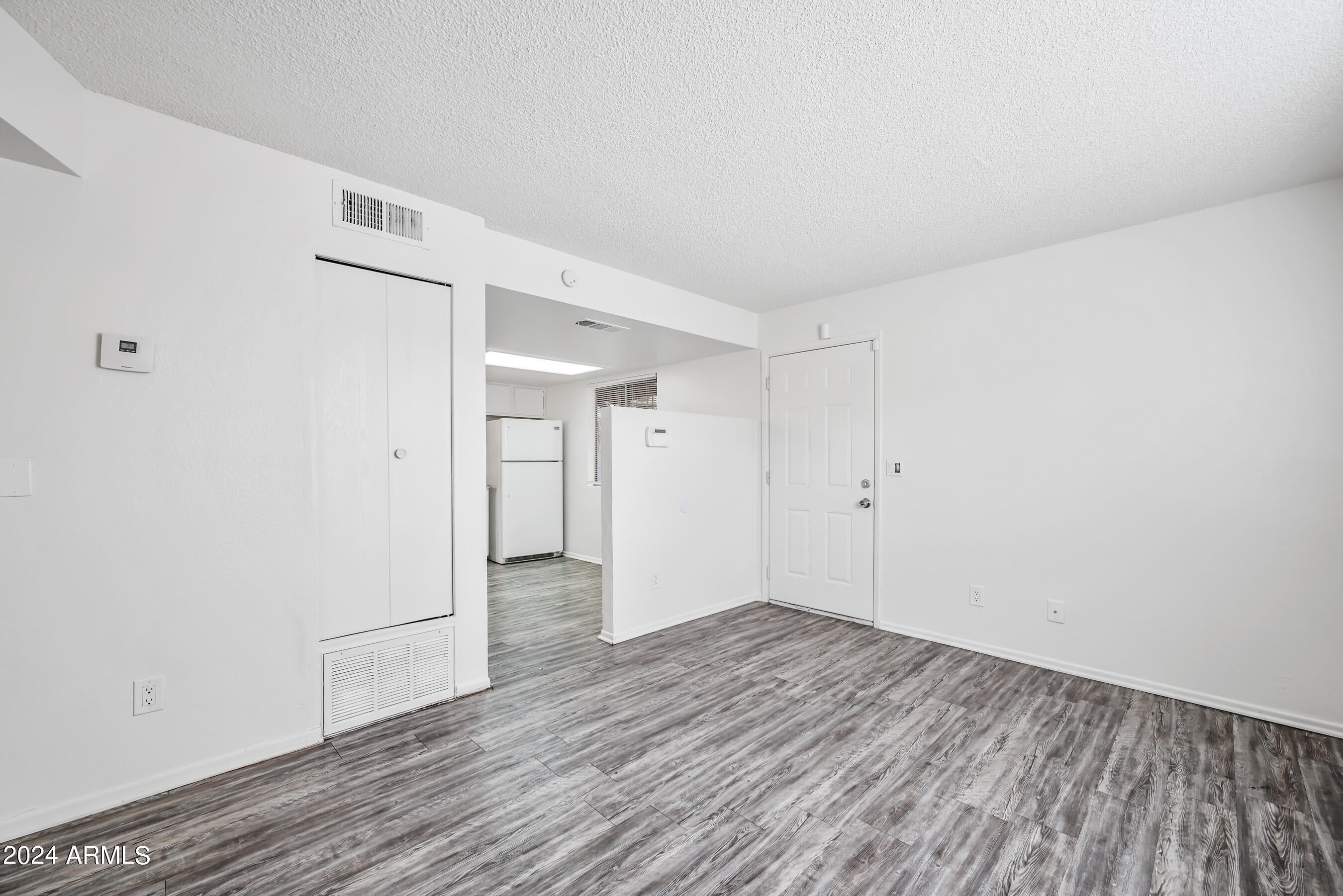 436 W Clark Street Apt 101