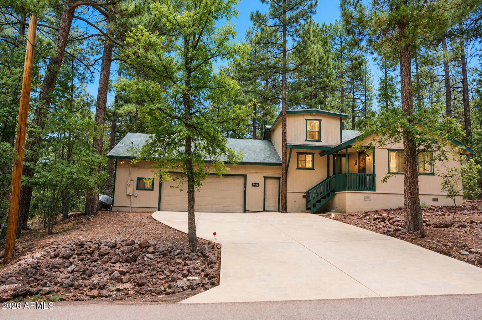 2843 S COUGAR Lane
