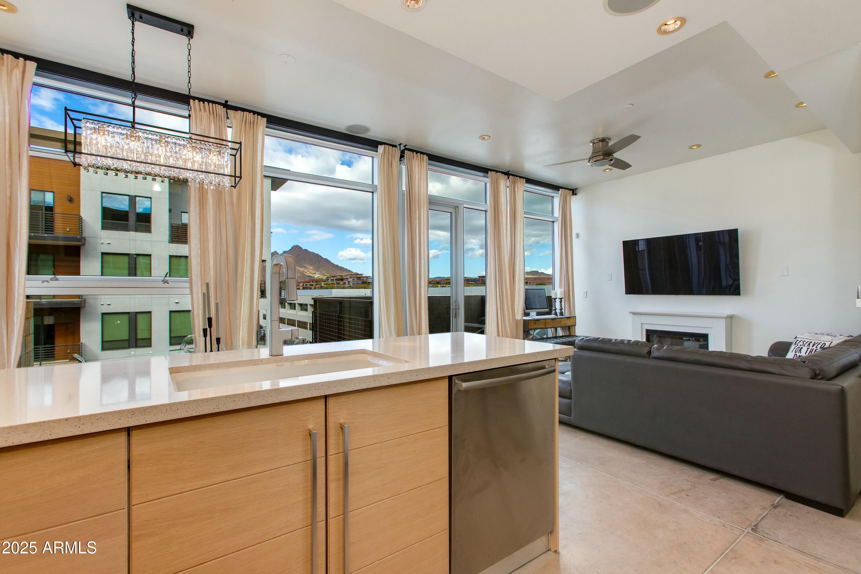 4747 N SCOTTSDALE Road 4009