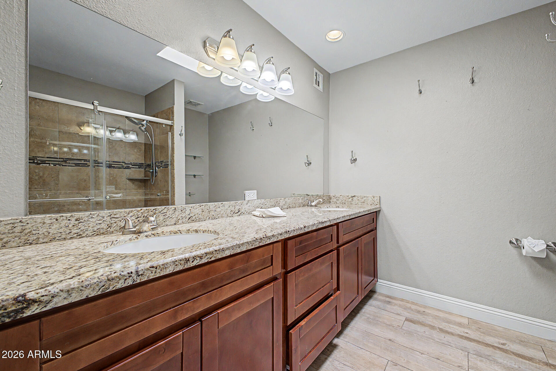 KNOELL TEMPE - Residential