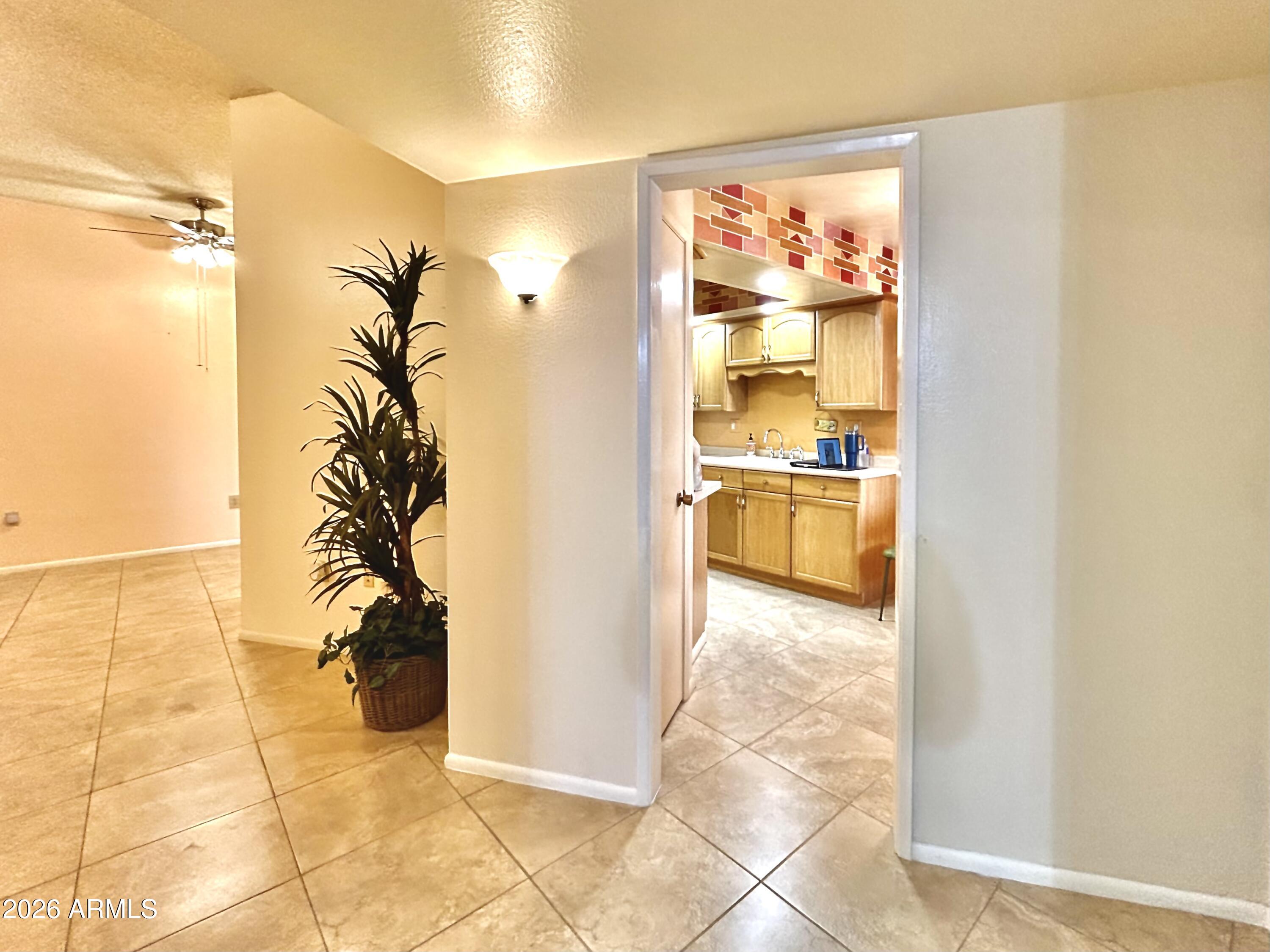10878 W COGGINS Drive
