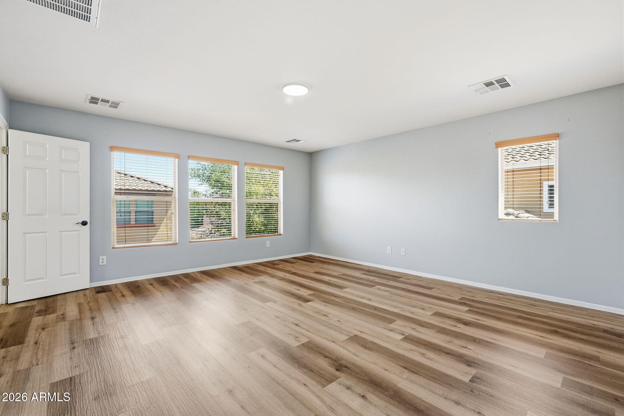 3246 E CARLA VISTA Drive