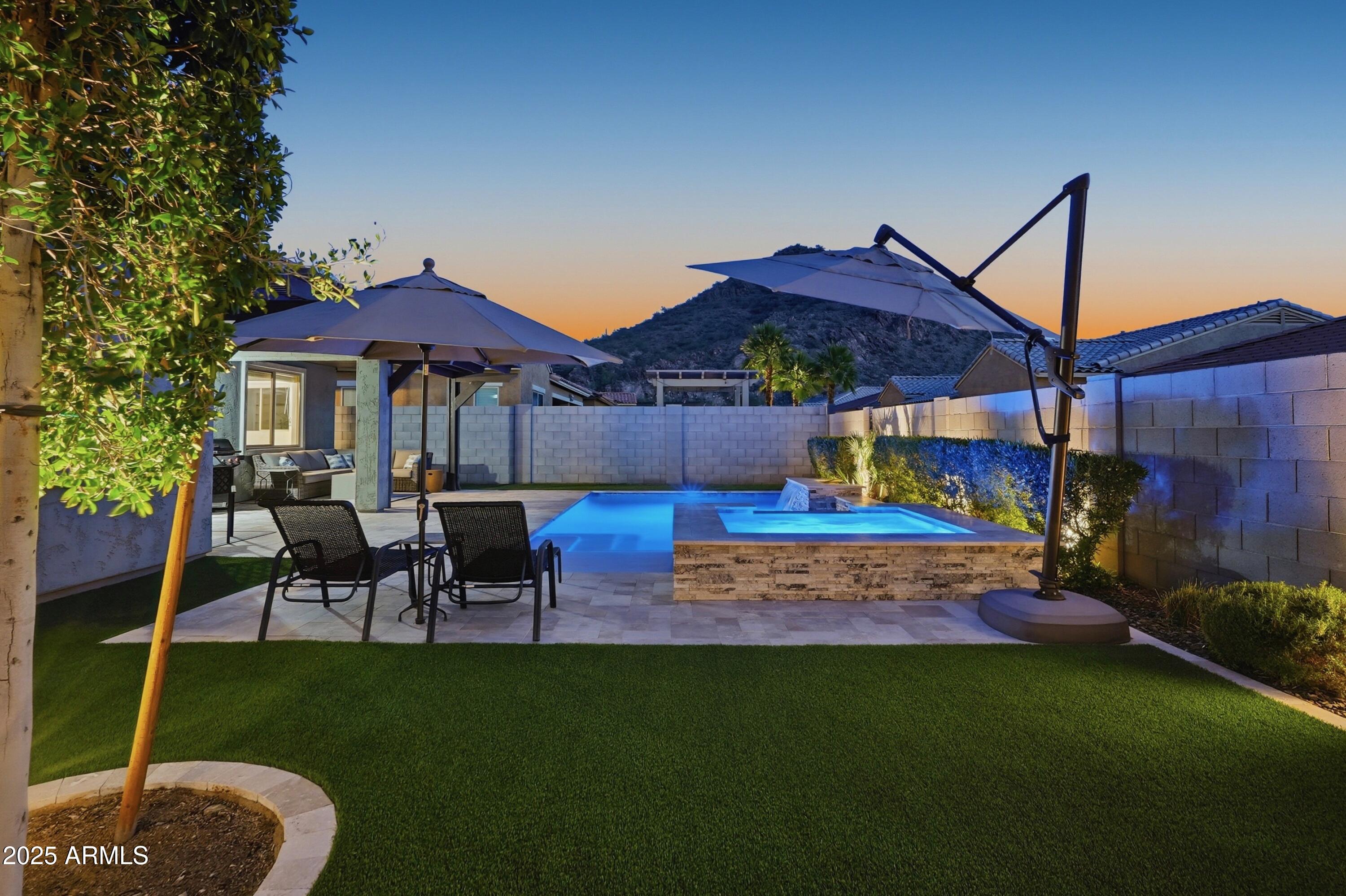 10249 W HEDGE HOG Place