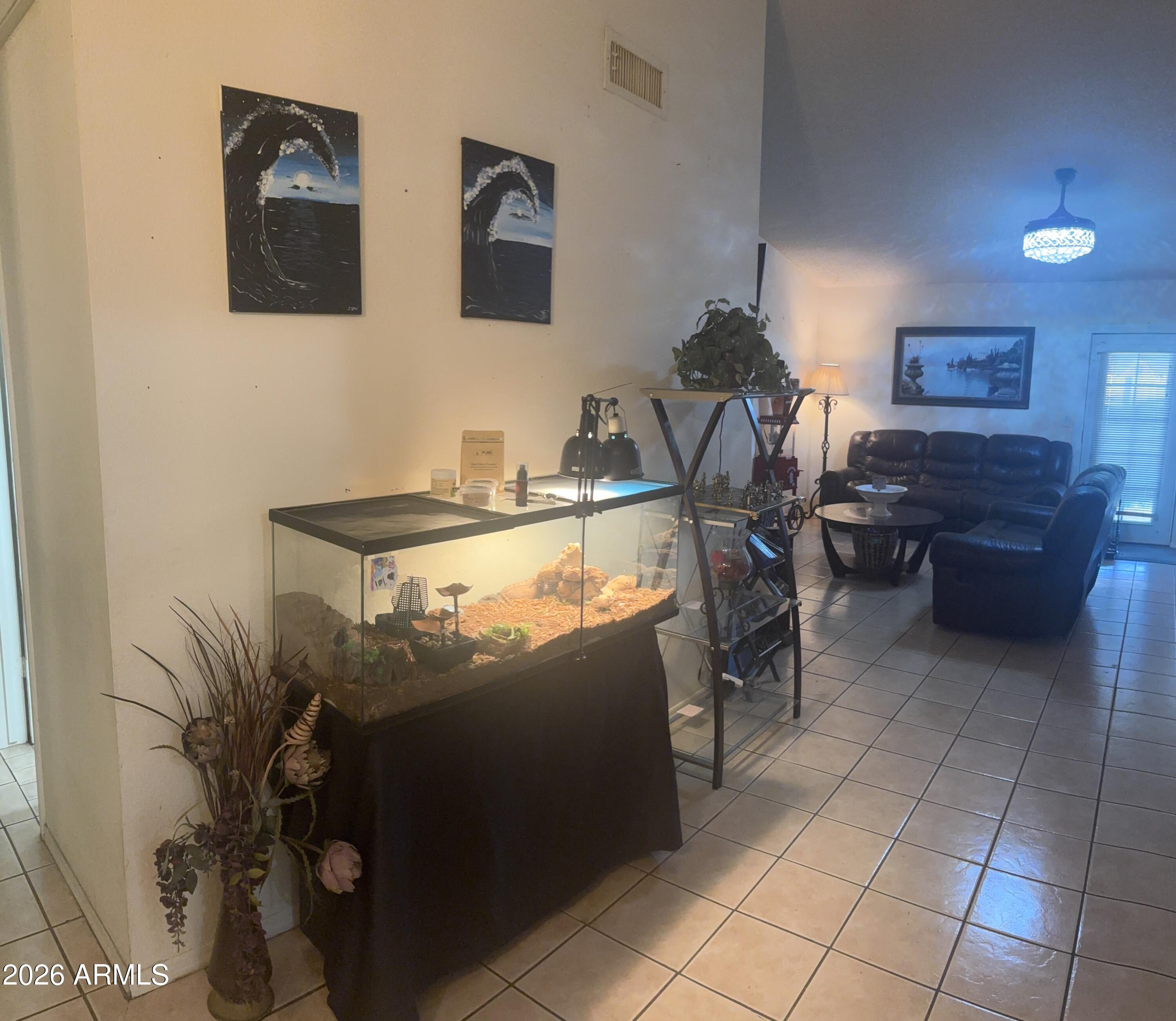 9002 W CORONADO Road