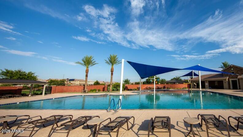 4527 E SKOUSEN Street