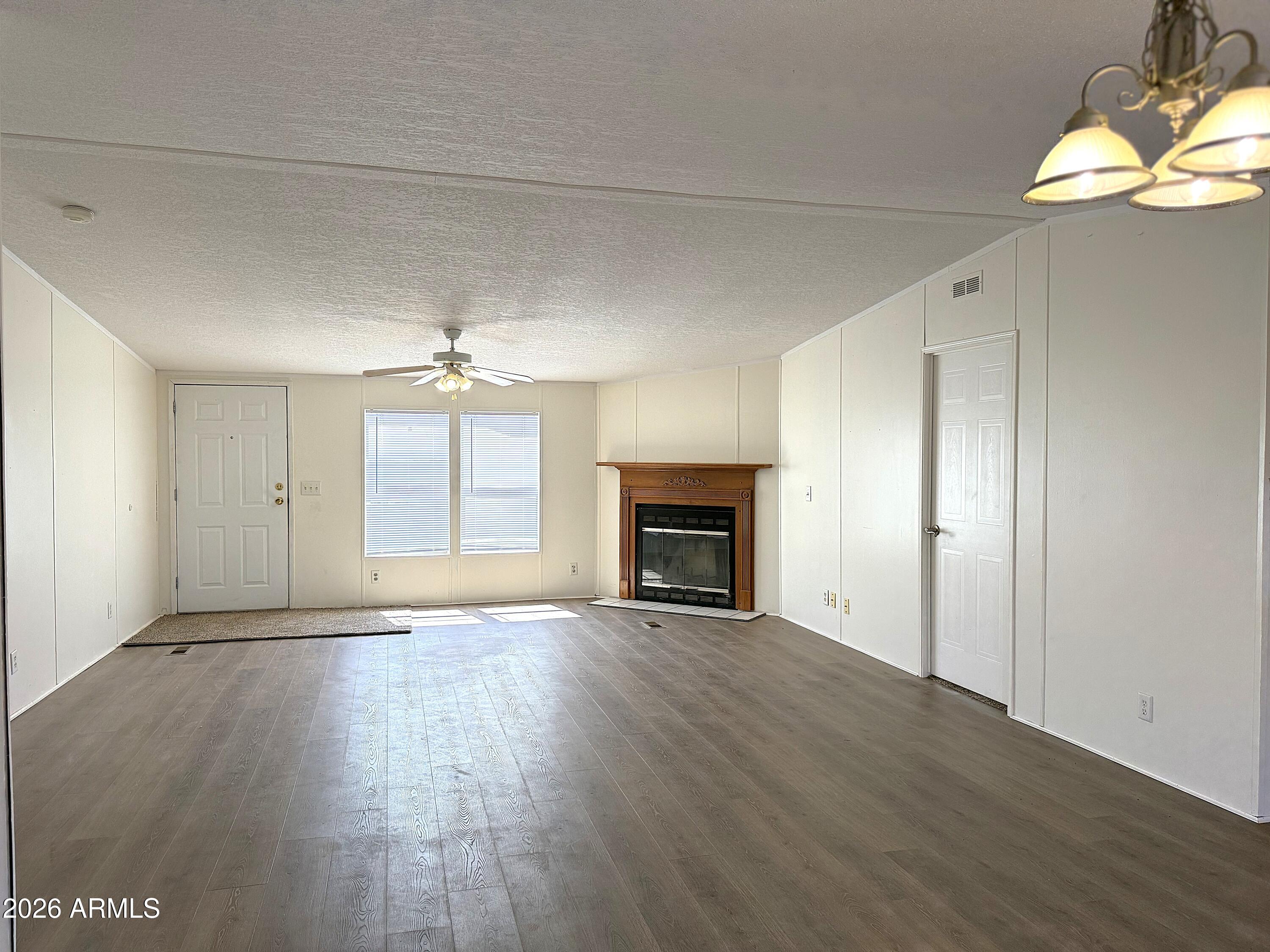 1030 N HUNT RANCH Trail