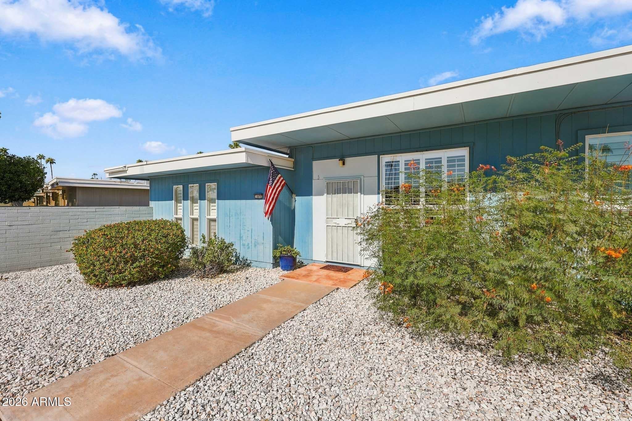 10022 W LANCASTER Drive