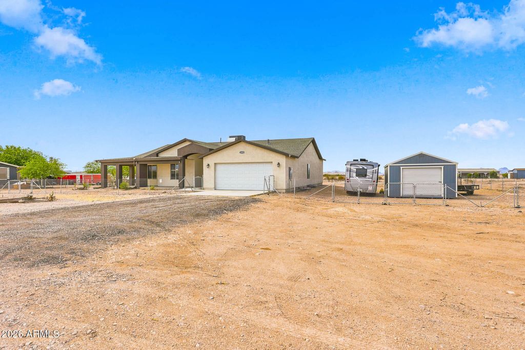Photo of 33201 W Siesta Way, Tonopah, AZ 85354 (MLS # 7047586)
