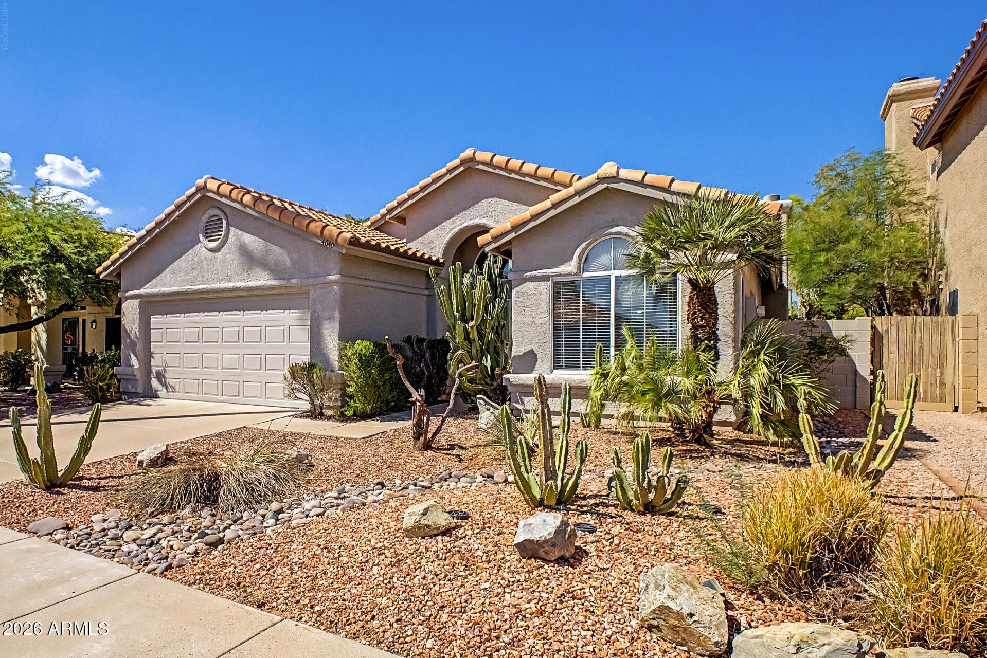 4640 E MICHELLE Drive