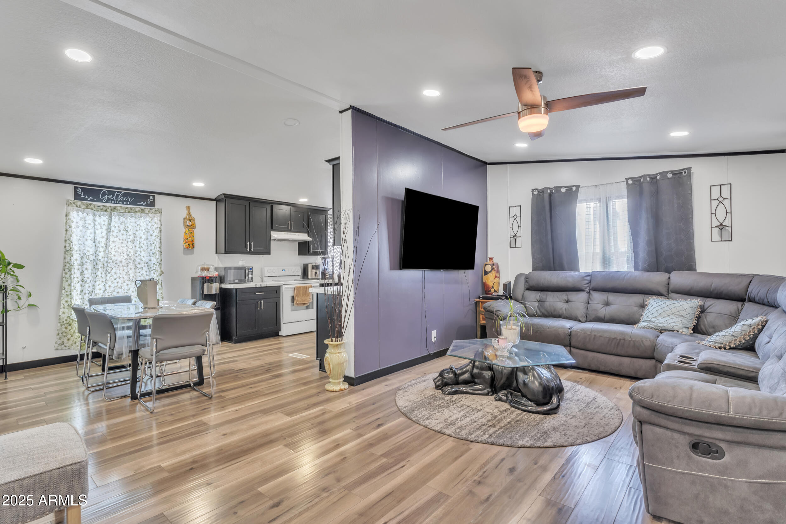 7920 W Glendale Avenue 65