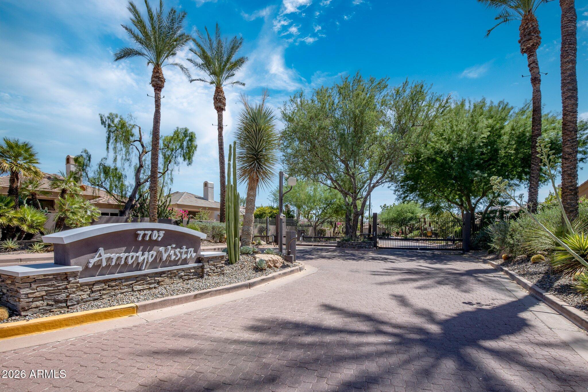 7705 E DOUBLETREE RANCH Road 19