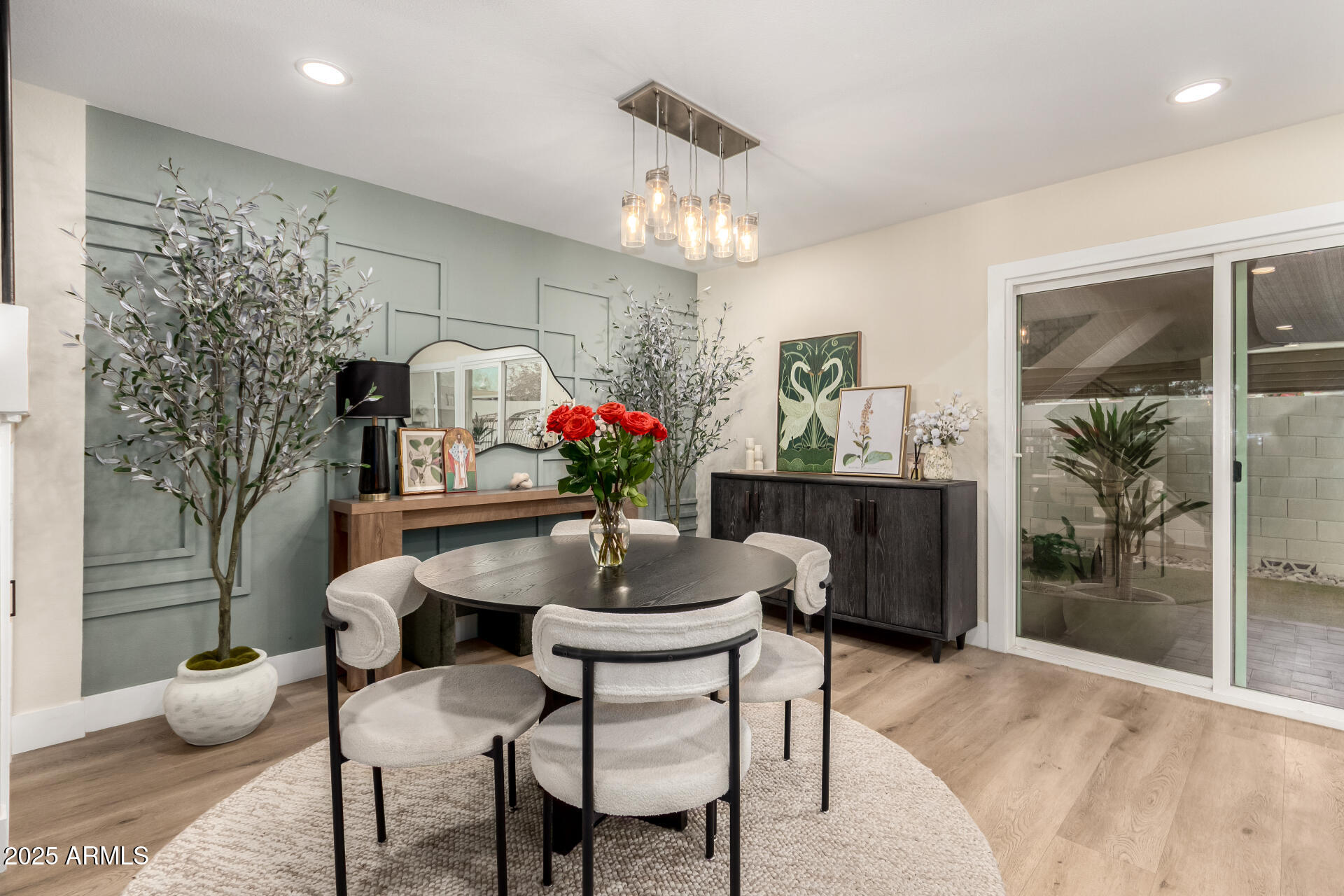 8375 E INDIAN SCHOOL Road