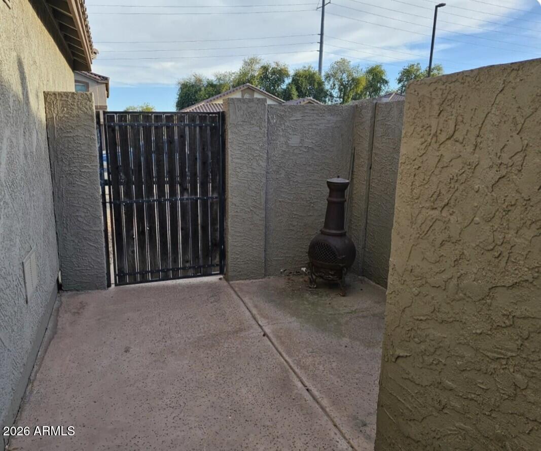 3582 E SANTA FE Lane