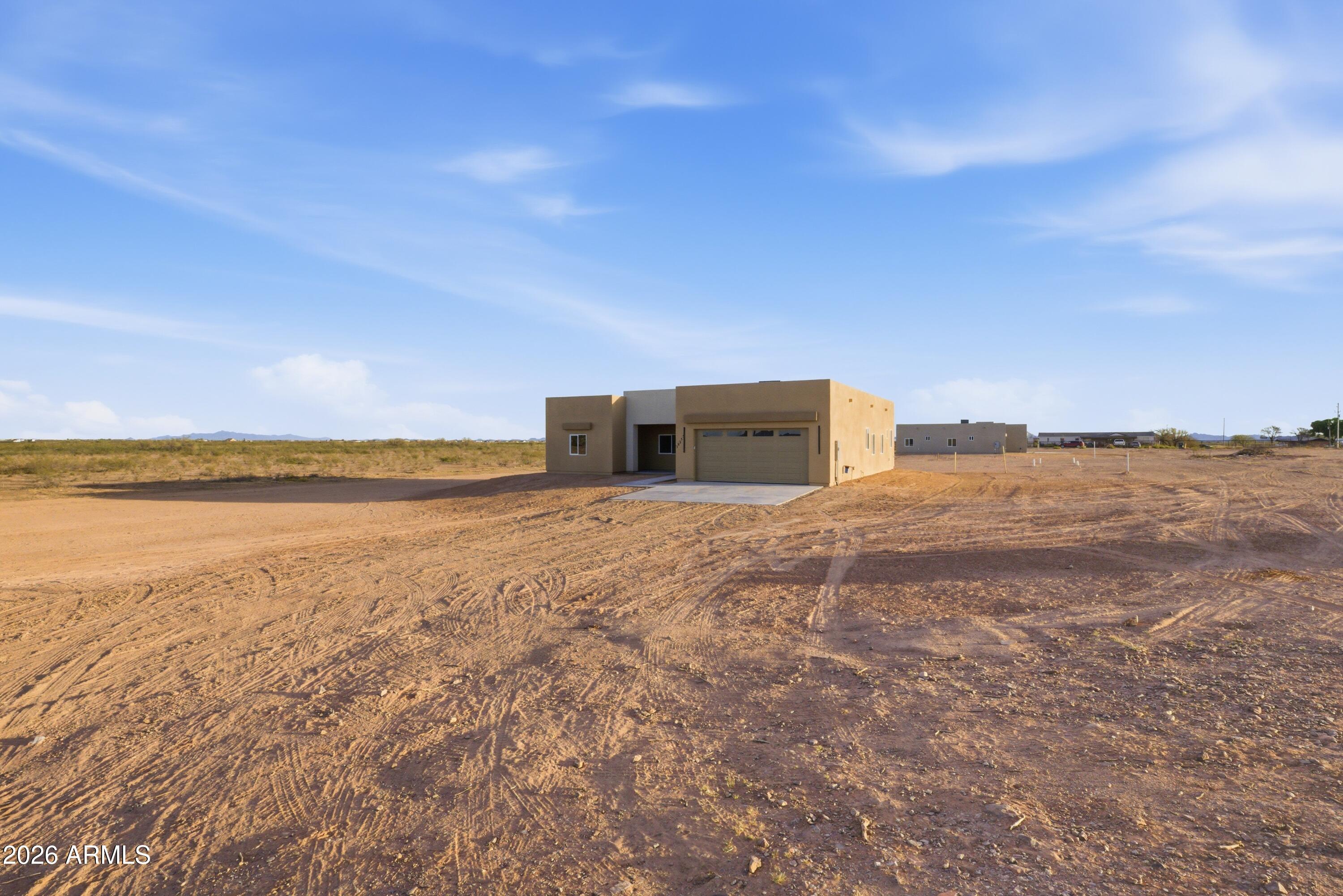 38253 W MISSOURI Avenue