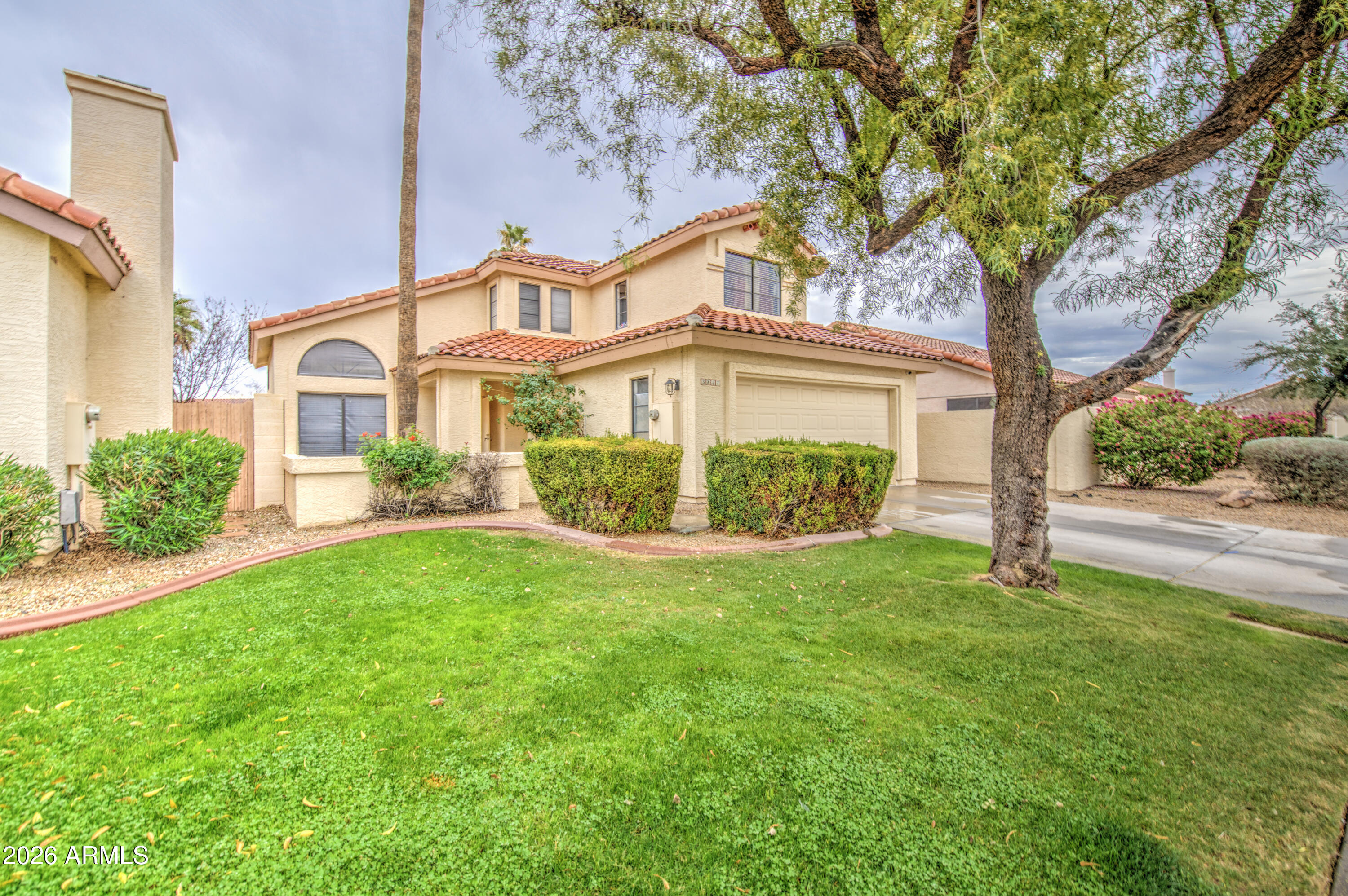 3817 N CARNATION Lane