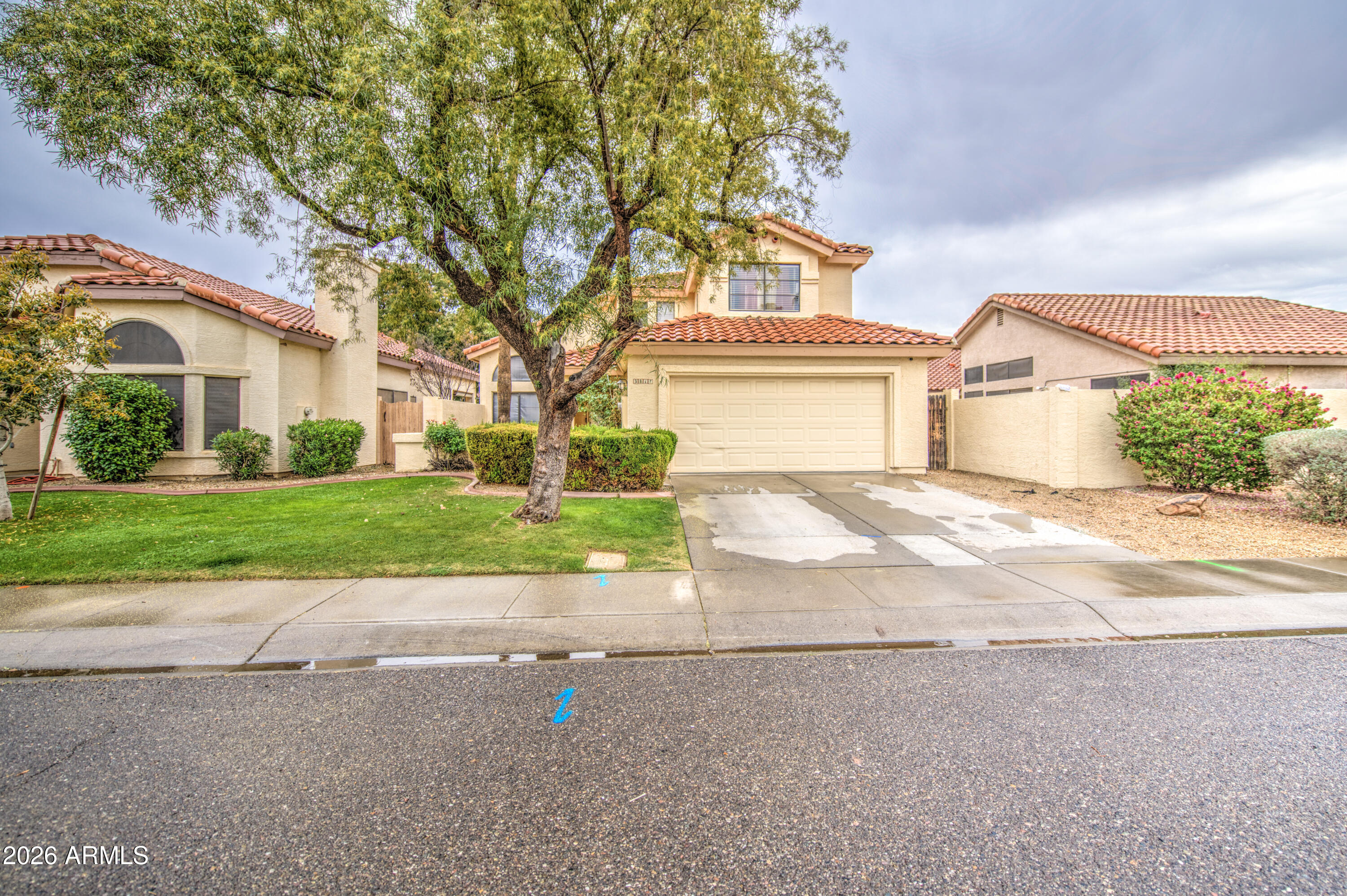 3817 N CARNATION Lane