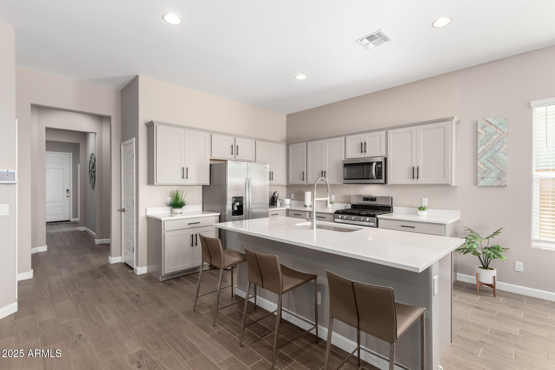 40820 W HILLMAN Drive