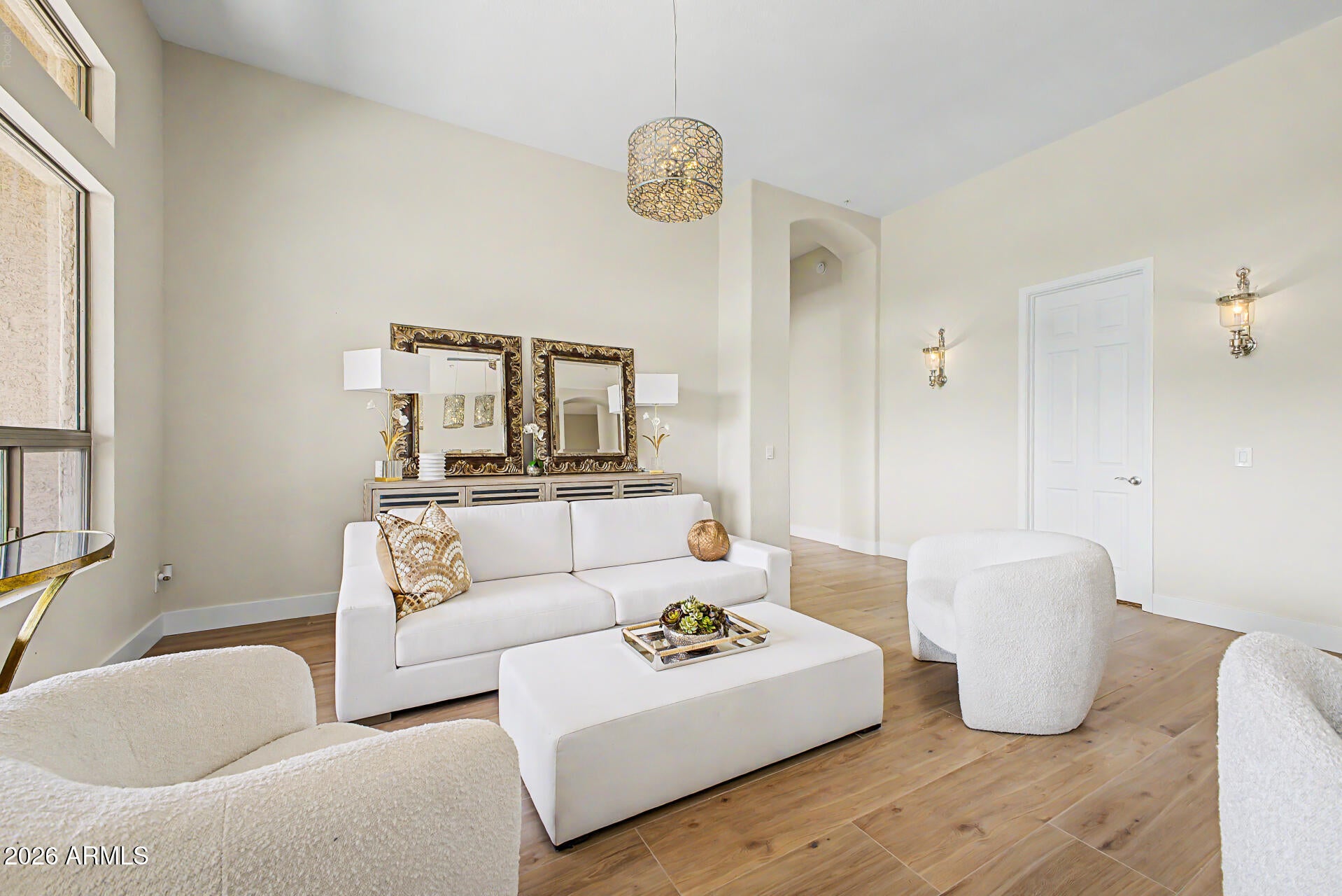 6005 E SMOKEHOUSE Trail
