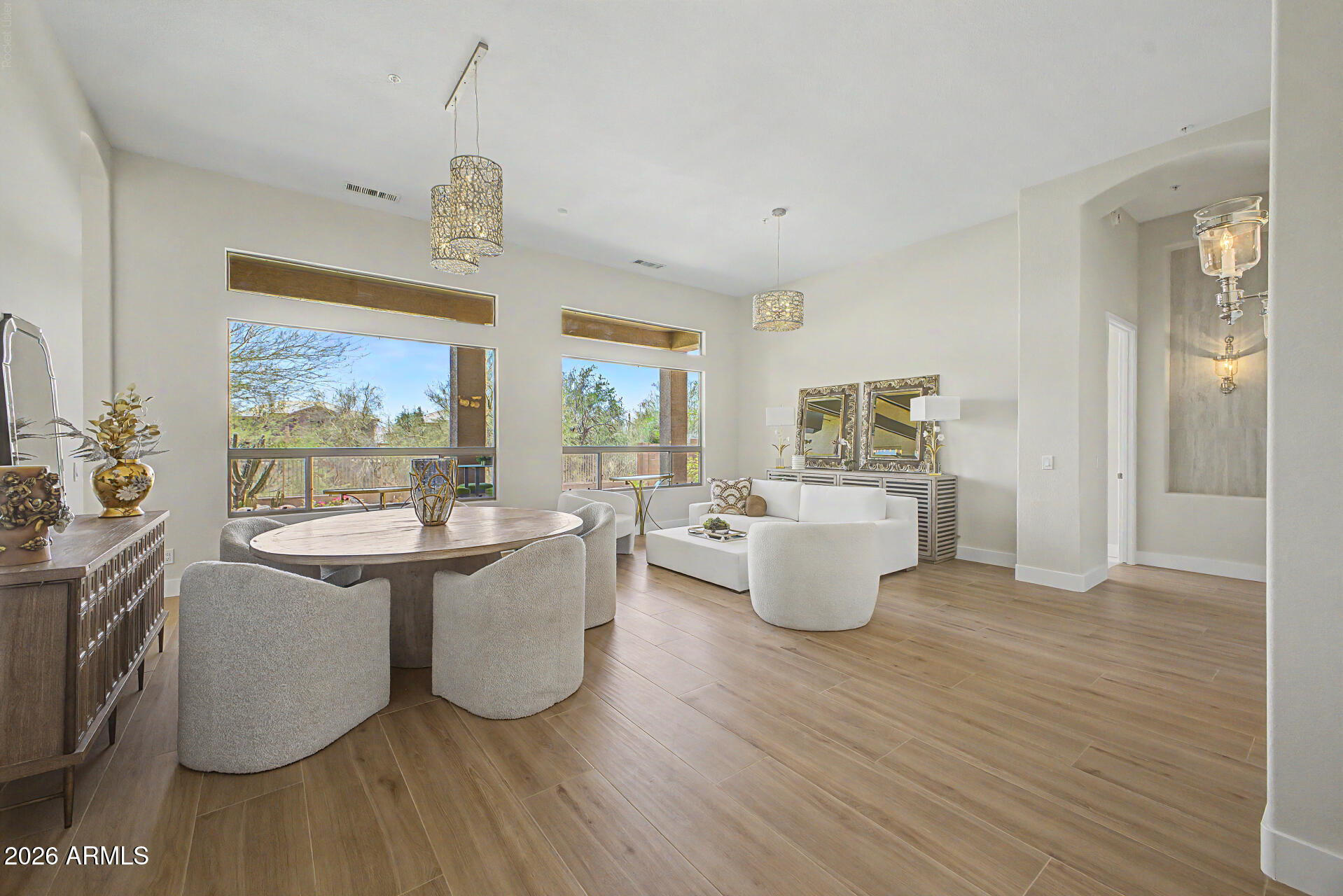 6005 E SMOKEHOUSE Trail