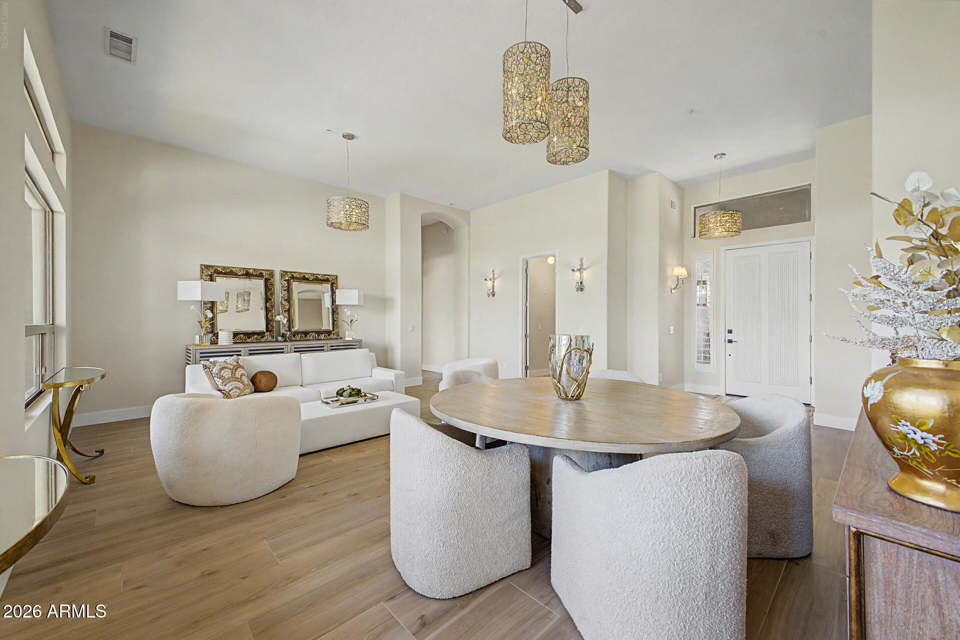 6005 E SMOKEHOUSE Trail