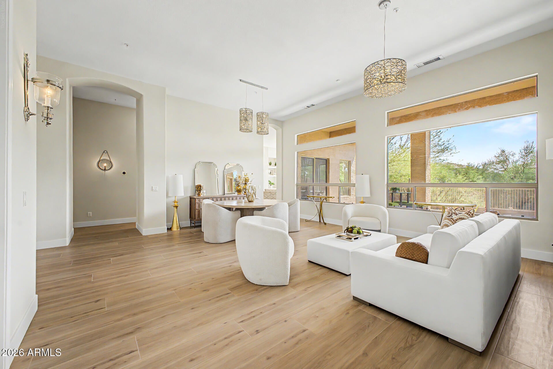 6005 E SMOKEHOUSE Trail
