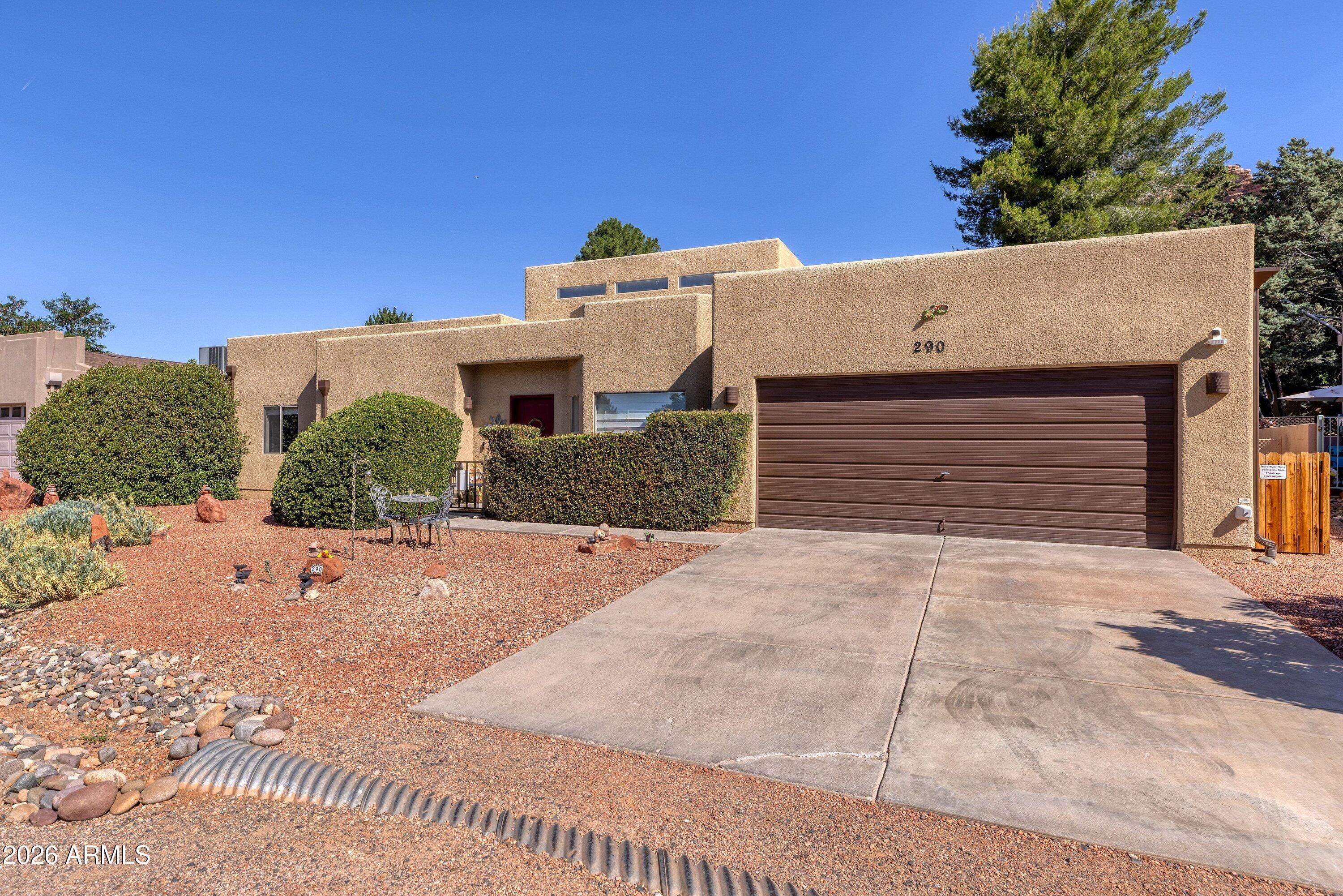 290 FAIRWAY OAKS Drive