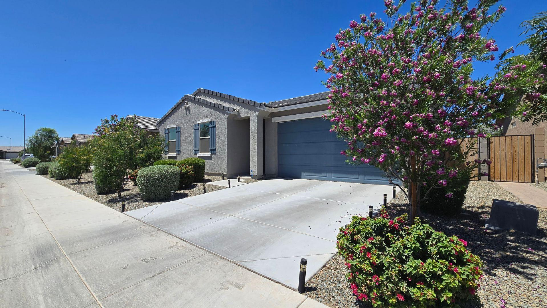 8820 W Agora Lane