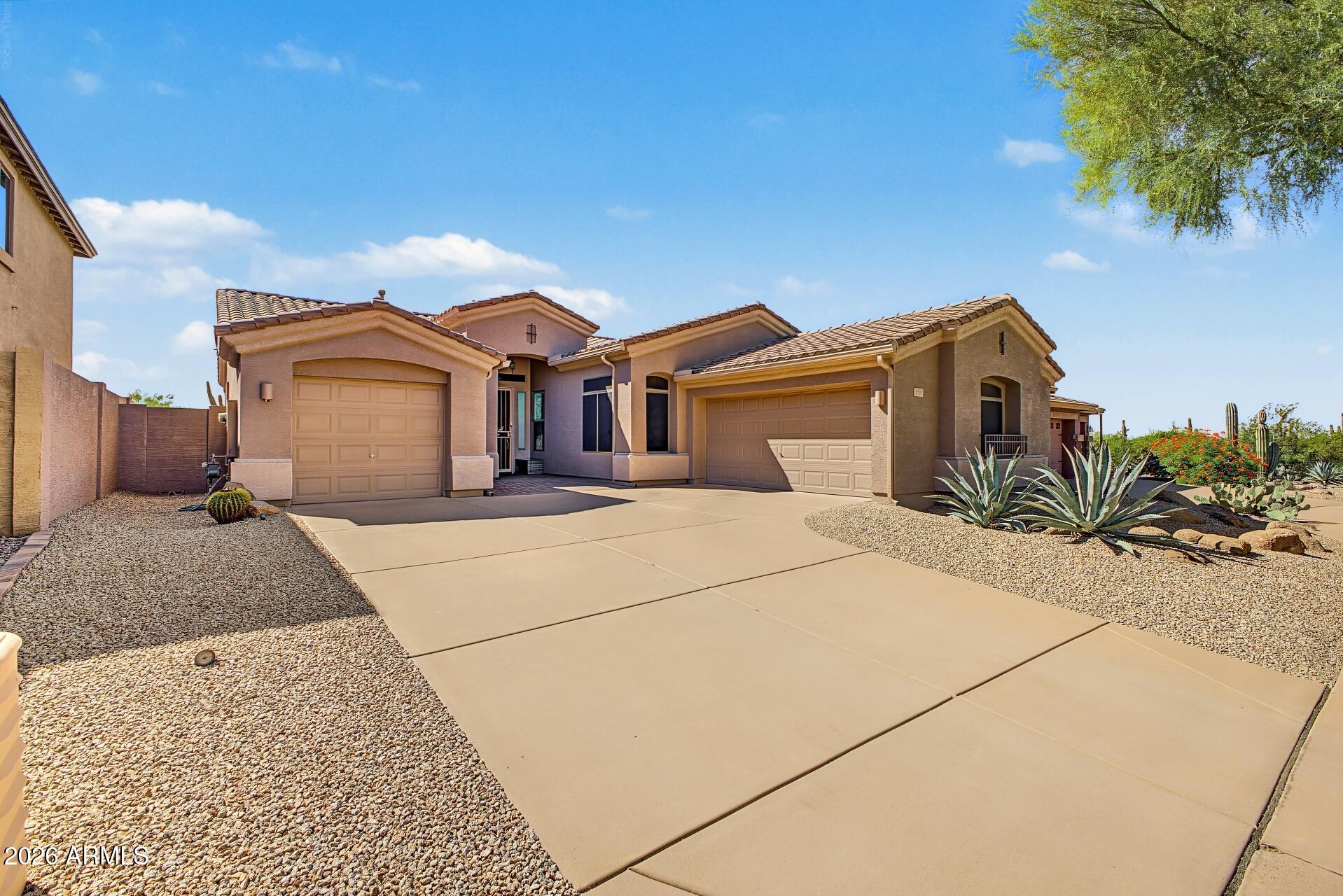 2757 W VIA CALABRIA Way